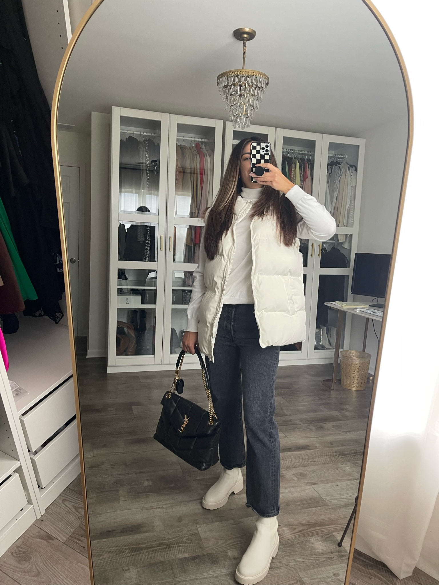 Winter outfit 
#puffjacket
#puffervest
#puffvest
#winteroutfit 

#LTKworkwear #LTKSeasonal #LTKunder50