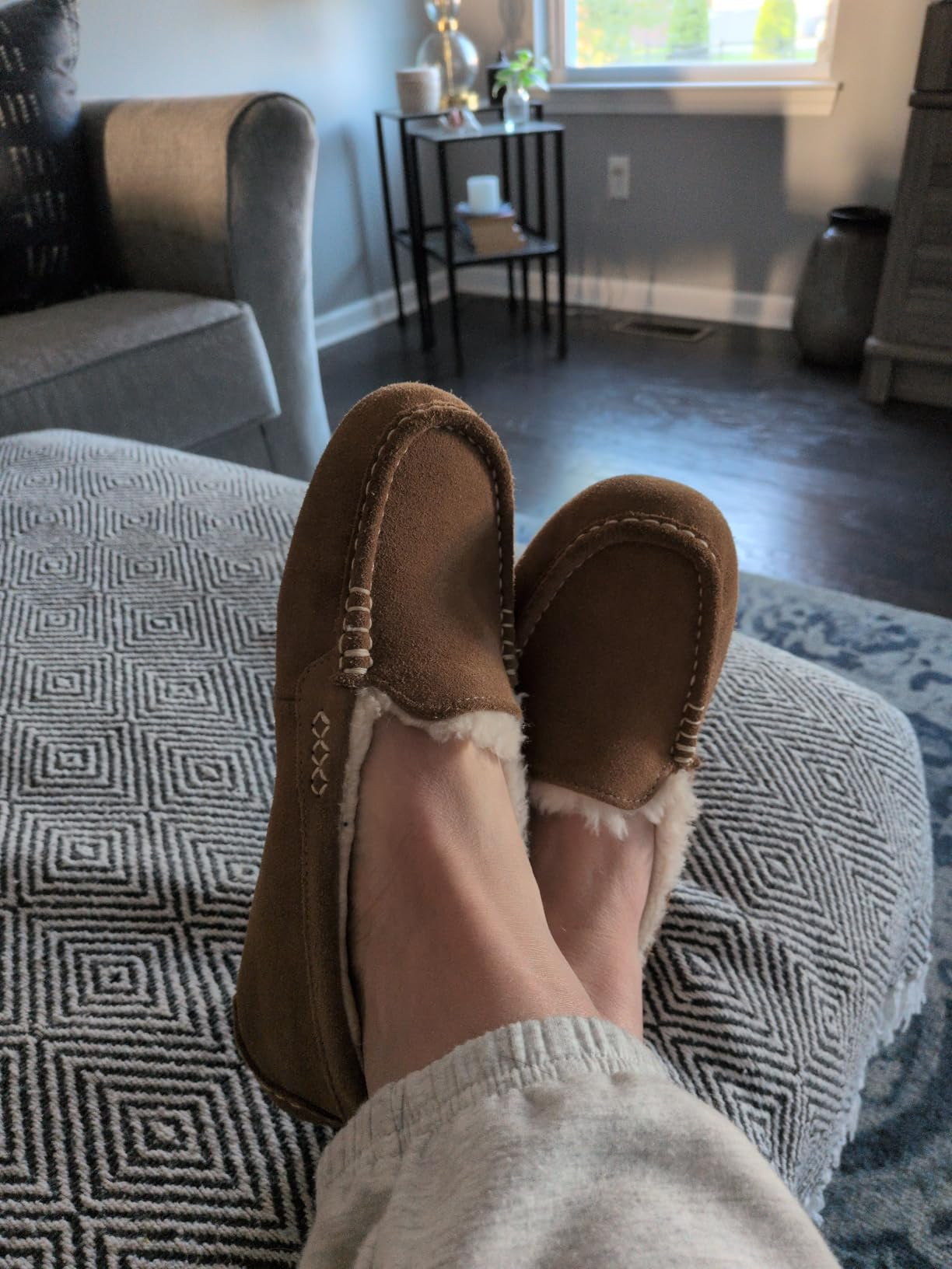 UGG womens Ansley | Amazon (US)