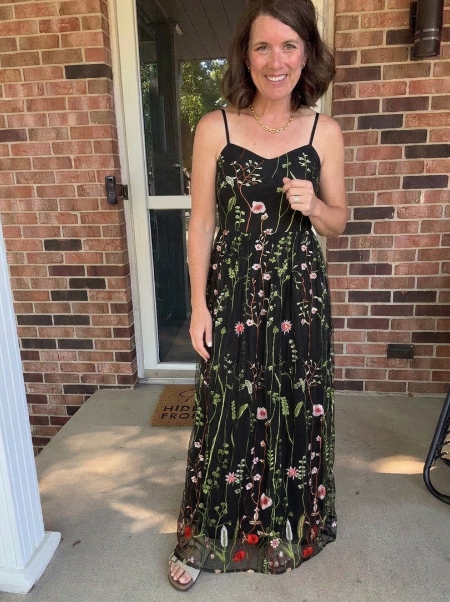 Creative Black Tie Dress formal floral wimsical absolutely love this dress and I have the skirt 
#creativeblacktie #floraldress #formaldress