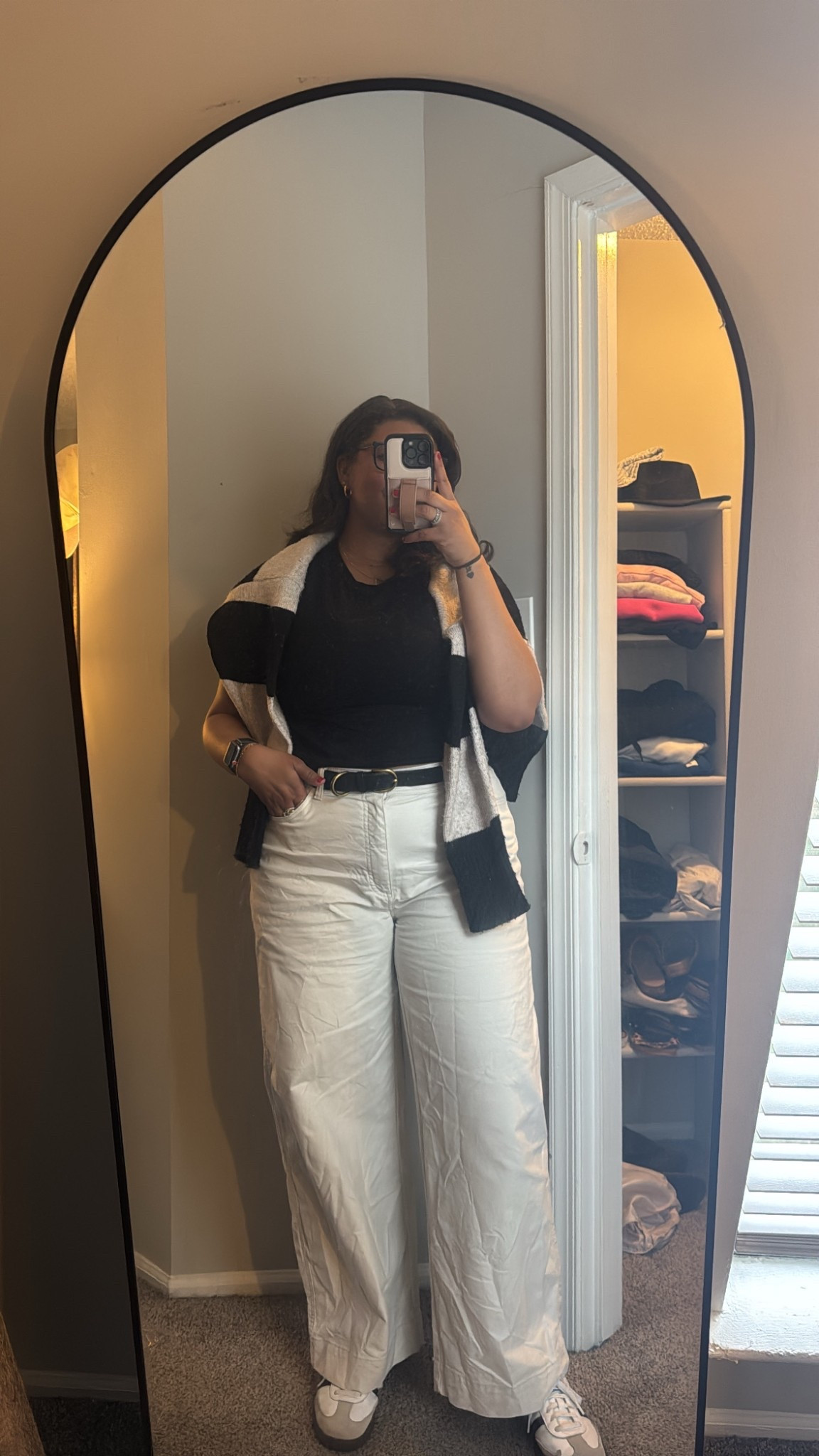 Keeping it classic with black & white—elevated basics that go from errands to brunch effortlessly. Love a wide-leg pant moment with a touch of sporty chic! Shop the look on my LTK. #OOTD #LTKfashion #LTKstyle #CasualChic

#LTKWorkwear #LTKStyleTip #LTKSaleAlert