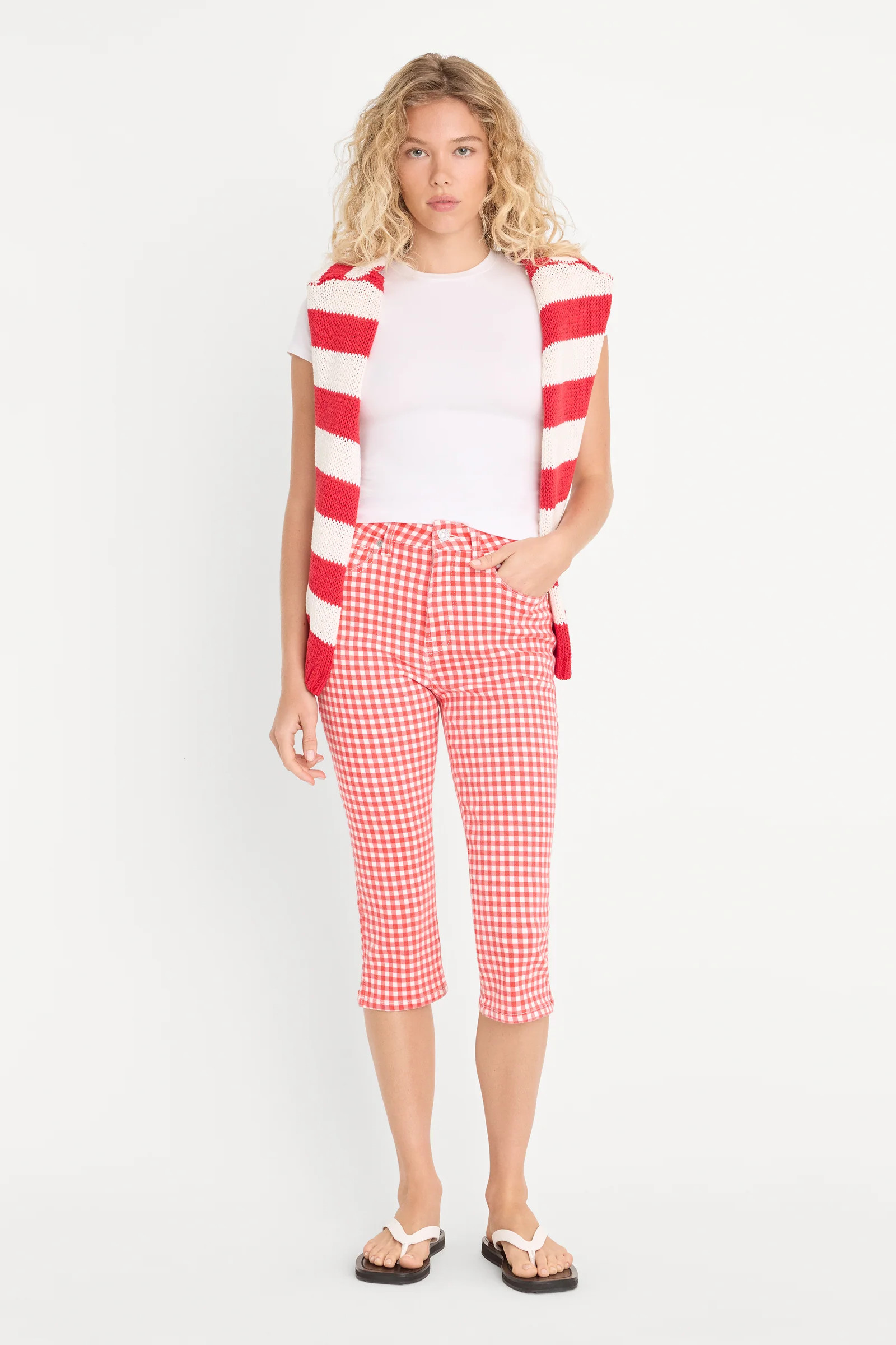 GOOD LEGS CAPRI | POP GINGHAM LARGE | Good American