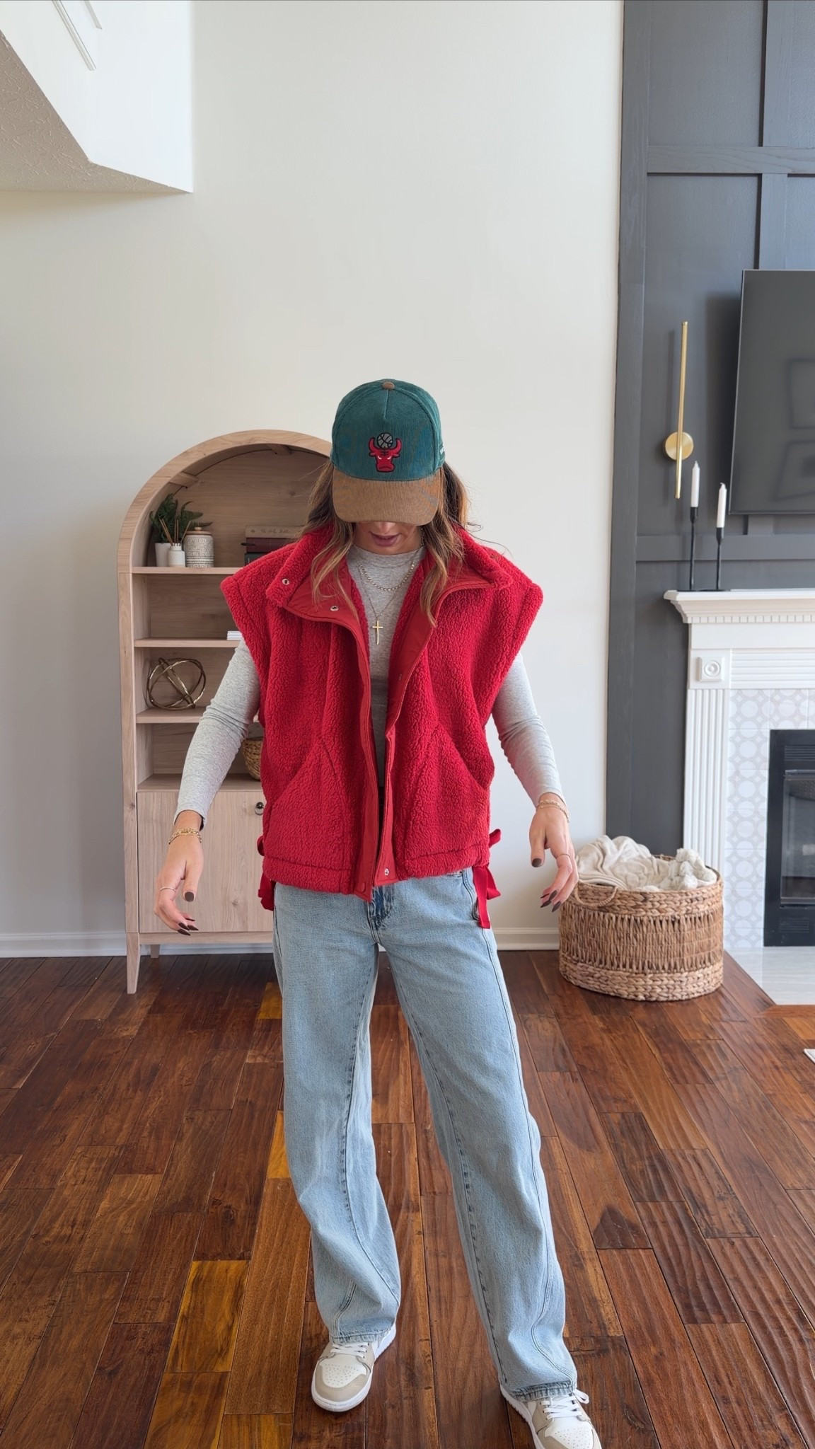 Hat + shoes aren't sold anywhere anymore! Jeans are my FAV. Looking for them in blsck as well.



#LTKFindsUnder100 #LTKmomlife #LTKSaleAlert