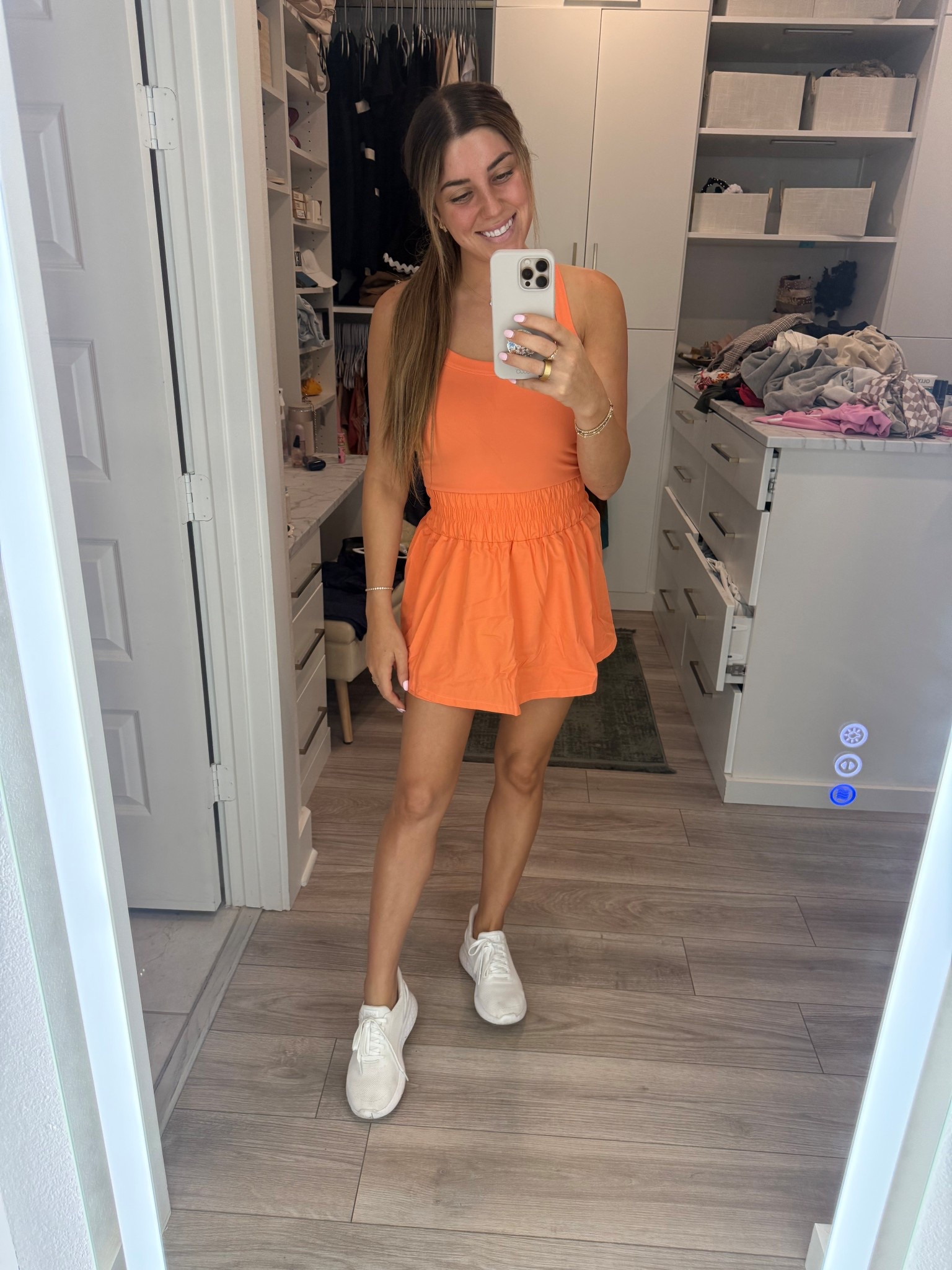 I love this orange!!

#LTKfitnessgoals #LTKmomlife #LTKootd