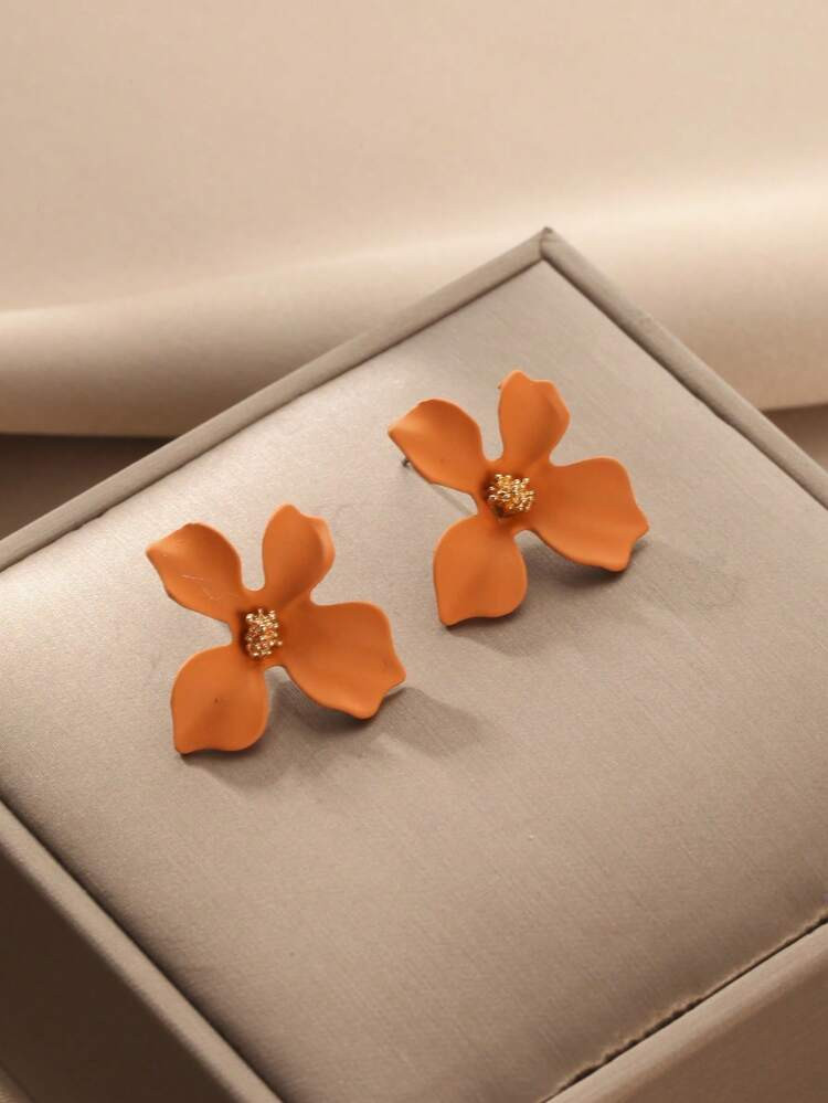 1pair Fashionable Zinc Alloy Flower Stud Earrings For Women For Daily Decoration
       
        ... | SHEIN