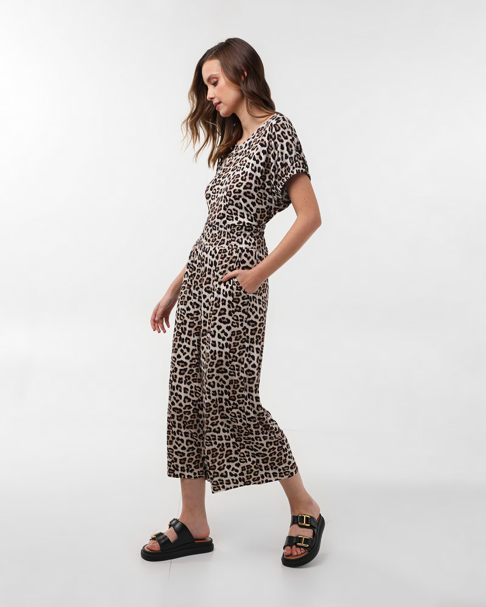 Calça feminina pantacourt Nana animal print bege | AK by Riachuelo | Riachuelo (BR)