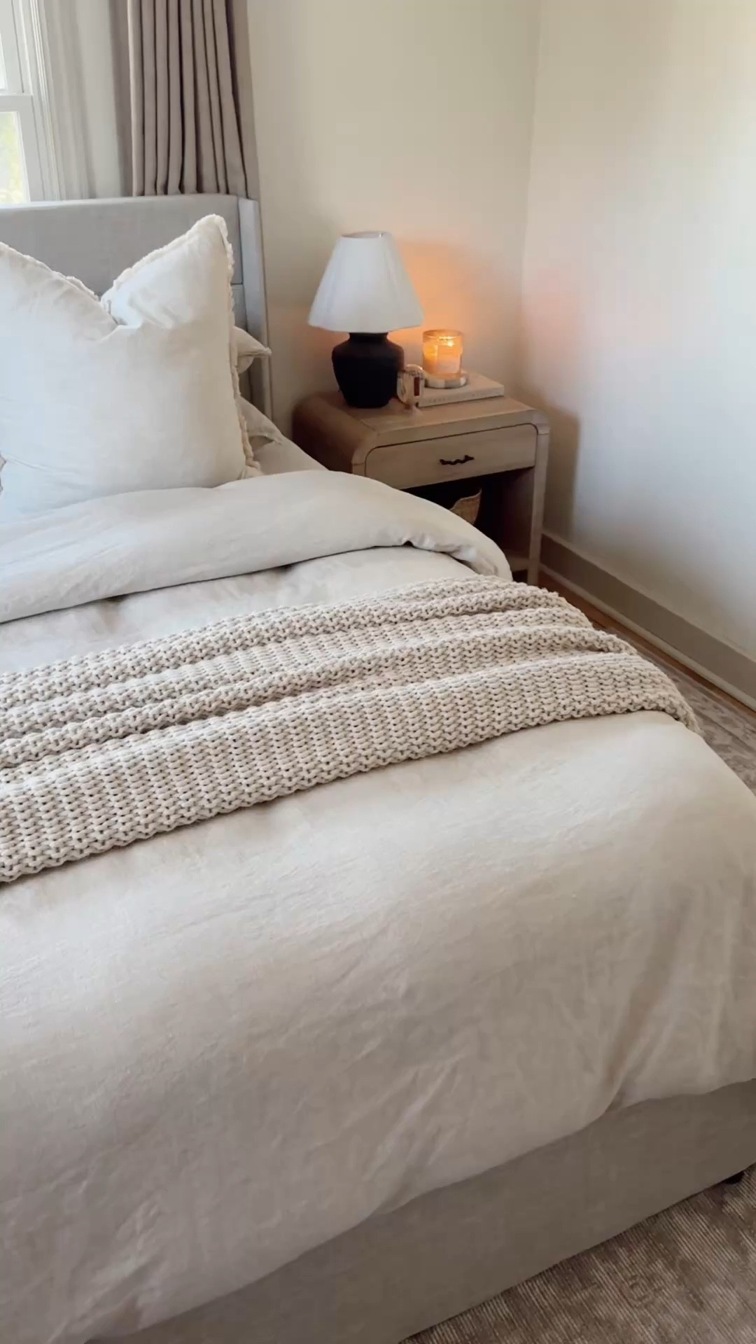 neutral linen bedding from amazon ☁️ 

Linen bedding, cozy bedding combo, linen sheets, fluffy bedding, neutral
Bedding combo, amazon finds, amazon bedding