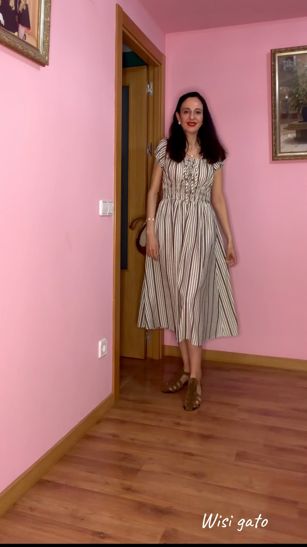 Outfit

• Vestido: Simply retro
• Bolso: Zara
• Zapatos: Zara

#ootd #outfit #simplyretro 
#zara #zarabag

#LTKespana #LTKeurope #LTKsummer