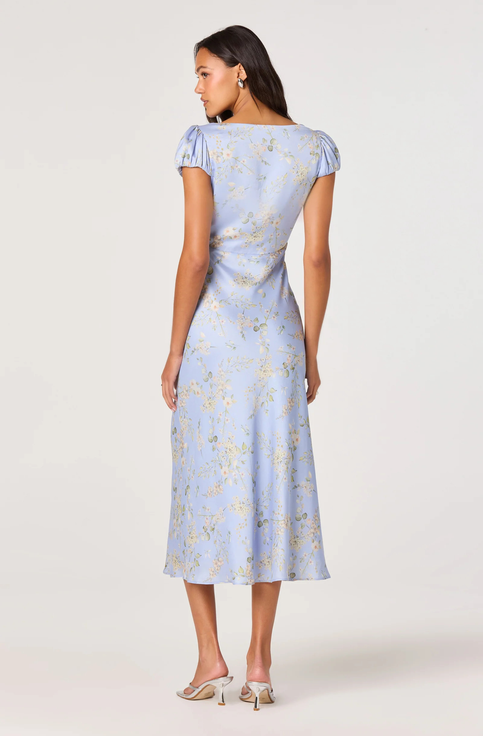 Makaela Puff Sleeve Floral Satin Midi Dress - Blue floral / XS | ASTR The Label (US)