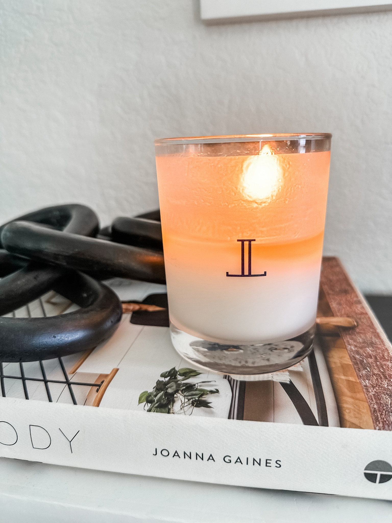 OBSESSED with this candle 😍 I got it as a gift and will now be buying it as a gift for literally everyone. It makes the whole house smell good.. it has a light but kind of perfume smell. In love. #candles #luchesse 

#LTKfindsunder100 #LTKfamily #LTKhome