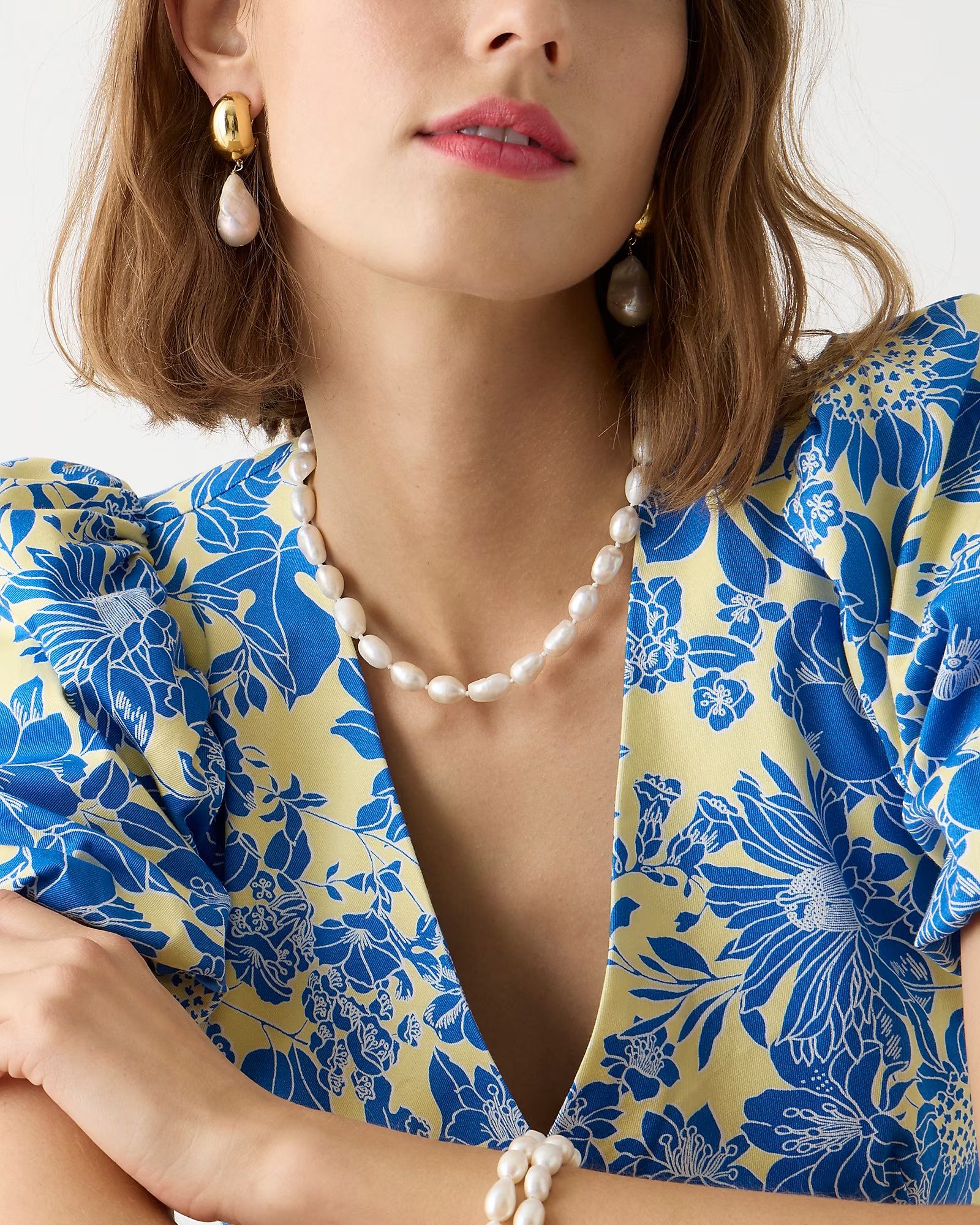 Freshwater pearl and gold necklace | J.Crew US