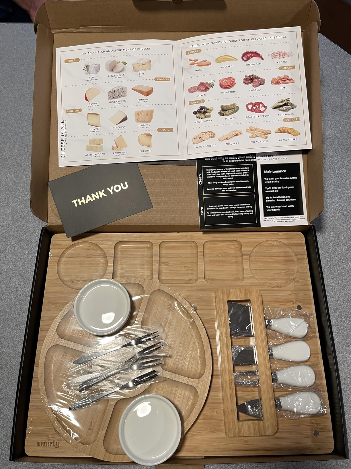 SMIRLY Charcuterie Boards Set, Large Cheese Board Set, Natural Bamboo Charcuterie Tray Cheese Pla... | Amazon (US)