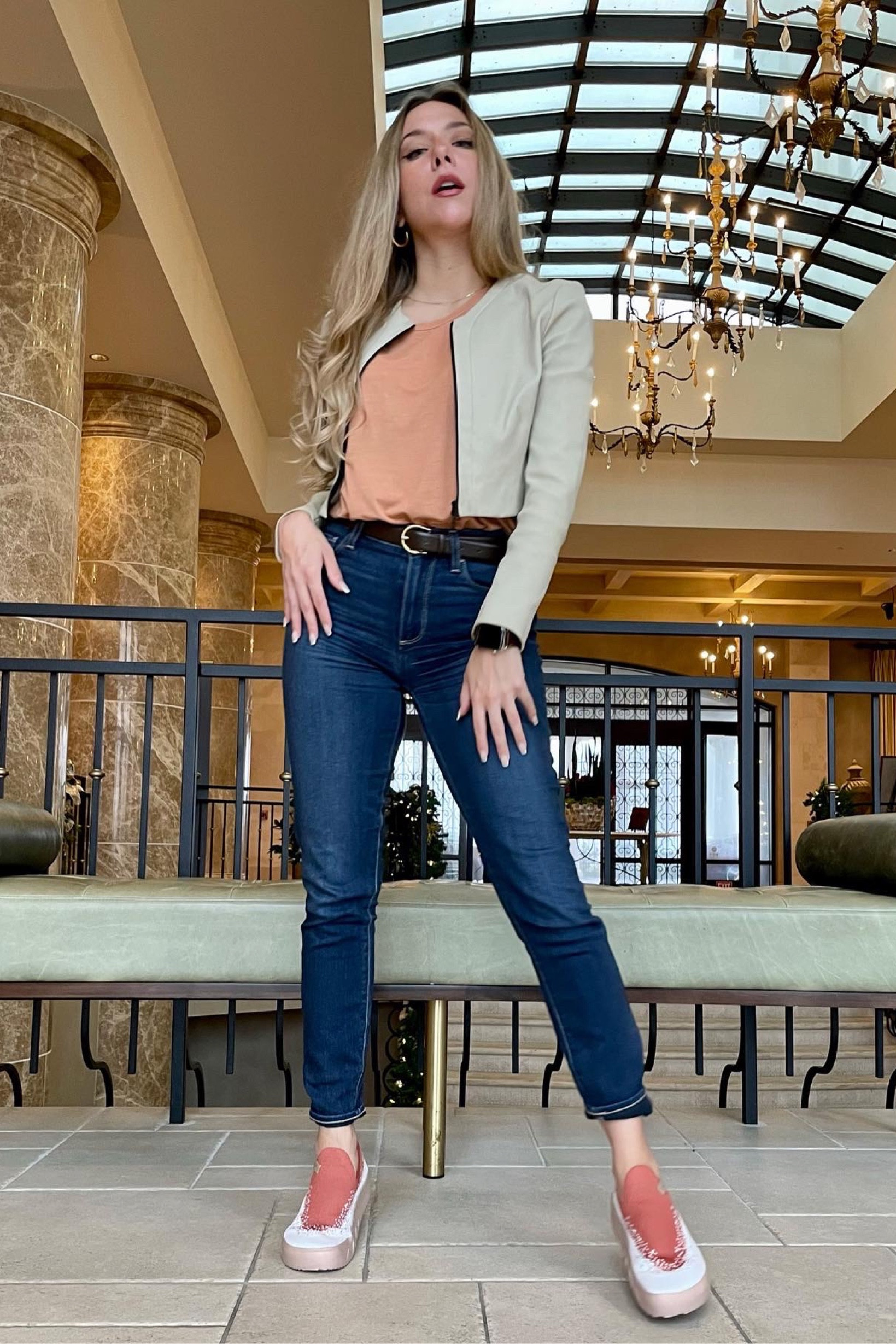 📍 San Antonio, TX ♥️ 
Enjoy 20% off these comfy travel shoes and more now through Nov. 29, in addition to my codes below at www.uinfootwear.com ♥️
.
🏷  natalierdzzz05 ($5 off any shoe purchase) 
.
🏷  natalierdzzz10 ($10 off $120+ purchase) 
.
Gifted footwear: @uinfootwear / Fuenteventura Collection / “Red Chilli” ♥️

#LTKtravel #LTKstyletip #LTKshoecrush