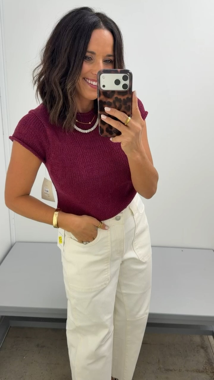 LOVE this rollneck sweater!! The knit texture makes it look way more expensive than it is, and it would be so cute with jeans, shorts, or layered for fall!

size s

@Walmart 

#WalmartFinds #WalmartFashion #WalmartStyle #AffordableFashion #FallFashion #FallStyle #LTKCreator #LTKStyle #WalmartHaul