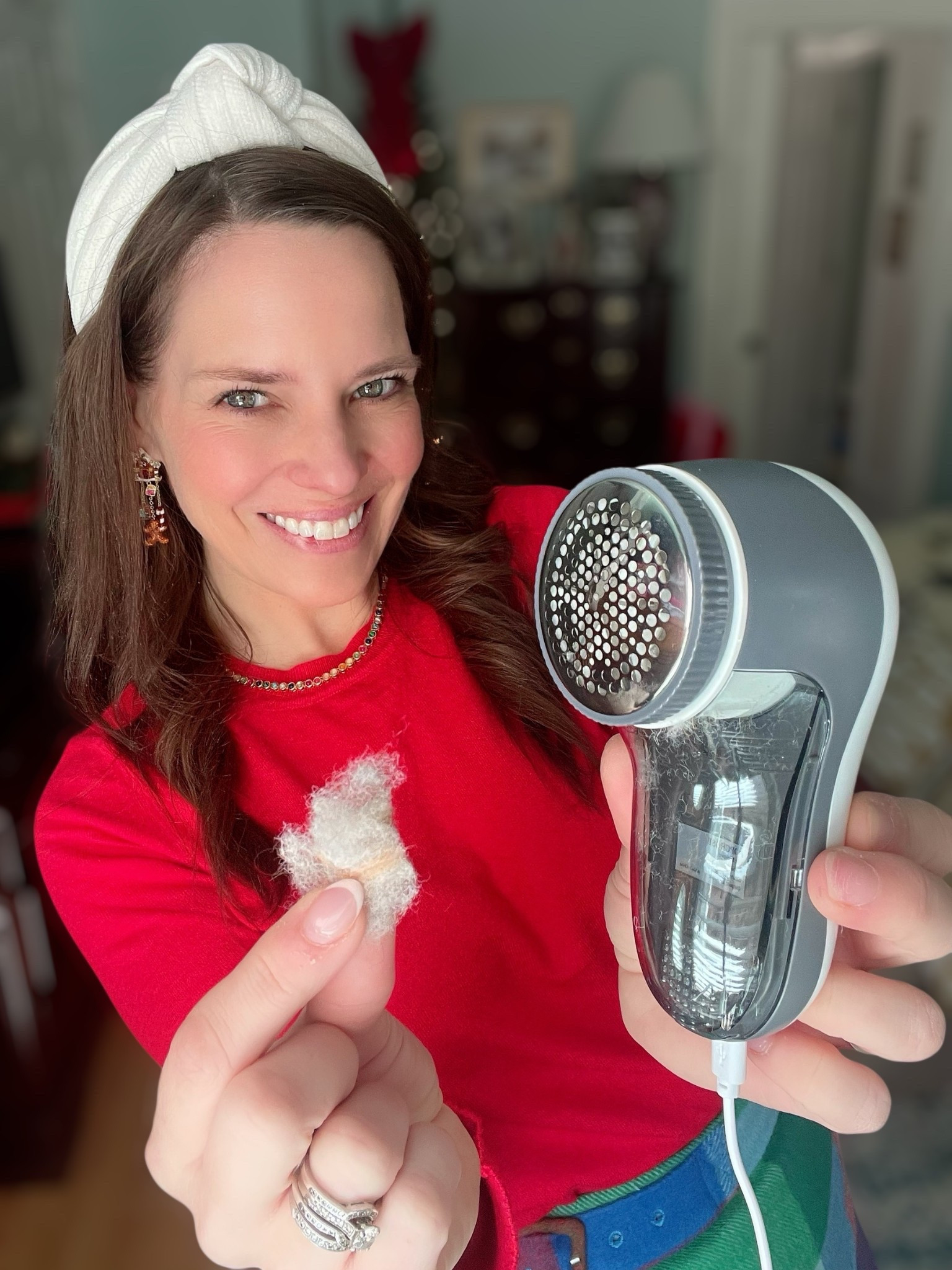 The Under-$10 Stocking Stuffer That Saves Your Sweaters 🎄🧦

This little fabric shaver is the BEST under-$10 Amazon find — and the perfect stocking stuffer! It instantly removes pilling from sweaters, coats, leggings, even blankets, and makes everything look fresh and new again. I used it on my sweater today and couldn’t believe how much fuzz it pulled off! It’s compact, easy to use, and gentle on fabrics, making it a must-have during cozy sweater season. Such an affordable, practical gift for teachers, neighbors, friends, or anyone who lives in knits all winter. Total game-changer for holiday outfits and everyday wear. 💖✨

stocking stuffer idea, Amazon stocking stuffers, budget-friendly gifts, under $10 finds, holiday gift guide, winter wardrobe essentials, fabric shaver, sweater shaver, Amazon home favorites, small gift ideas, cozy season must-haves, clothing care tools, Christmas gifts under $10, practical gift ideas.

#LTKTravel #LTKGiftGuide #LTKHome
