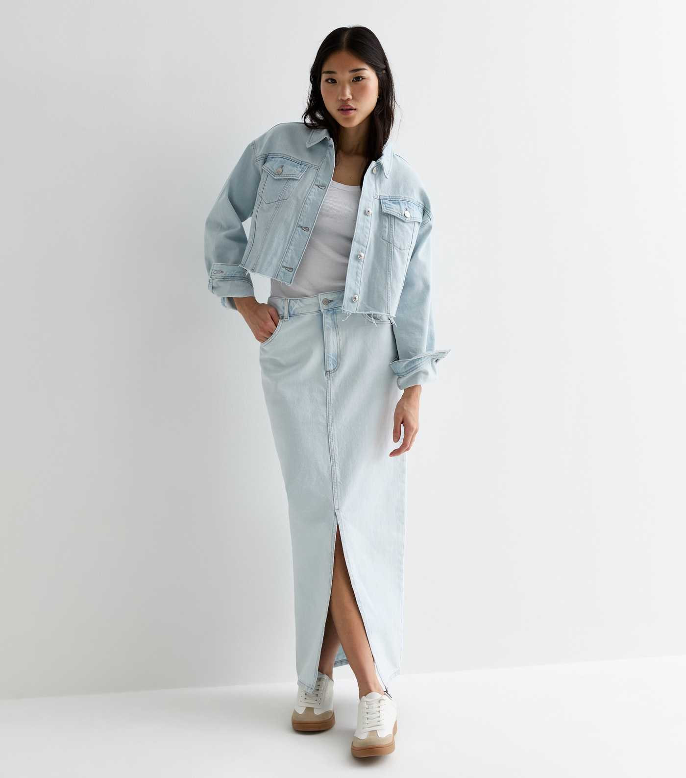 Pale Blue Denim Raw Hem Crop Jacket | New Look | New Look (UK)