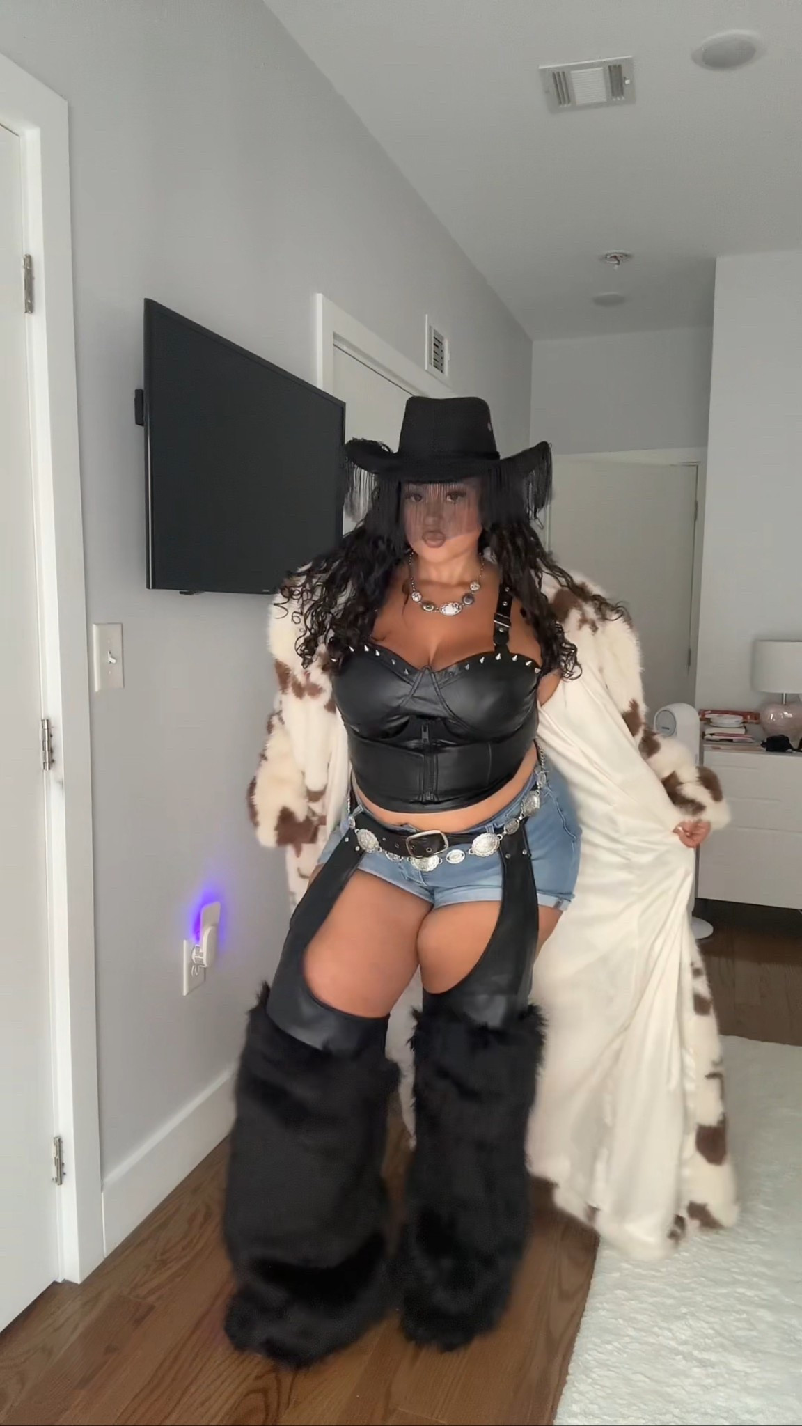 Top: FINESSE (code: PHAITH10)
Chaps: FINESSE (code: PHAITH10) Zaria Black Vegan Leather Fur Trim Chaps
Shorts: 18 plus
Coat: 1X

#LTKStyleTip #LTKU #LTKPlusSize