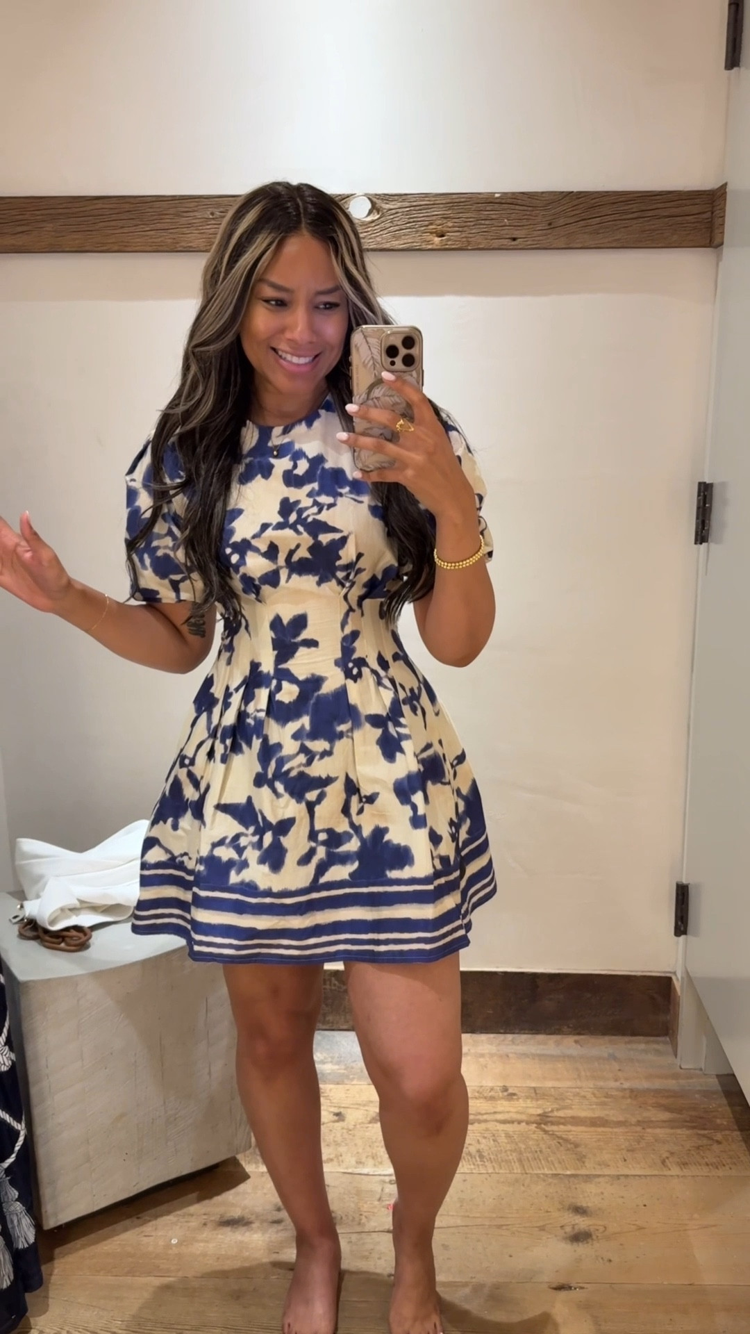 I don’t just simply say these 3 words often but…BUY THE DRESS! Just do it 😩 immediately fell in love. Size XXS Exquise Smocked Puff Sleeve Mini Dress

Anthropologie fit and flare cotton lightweight spring dress flattering summer 