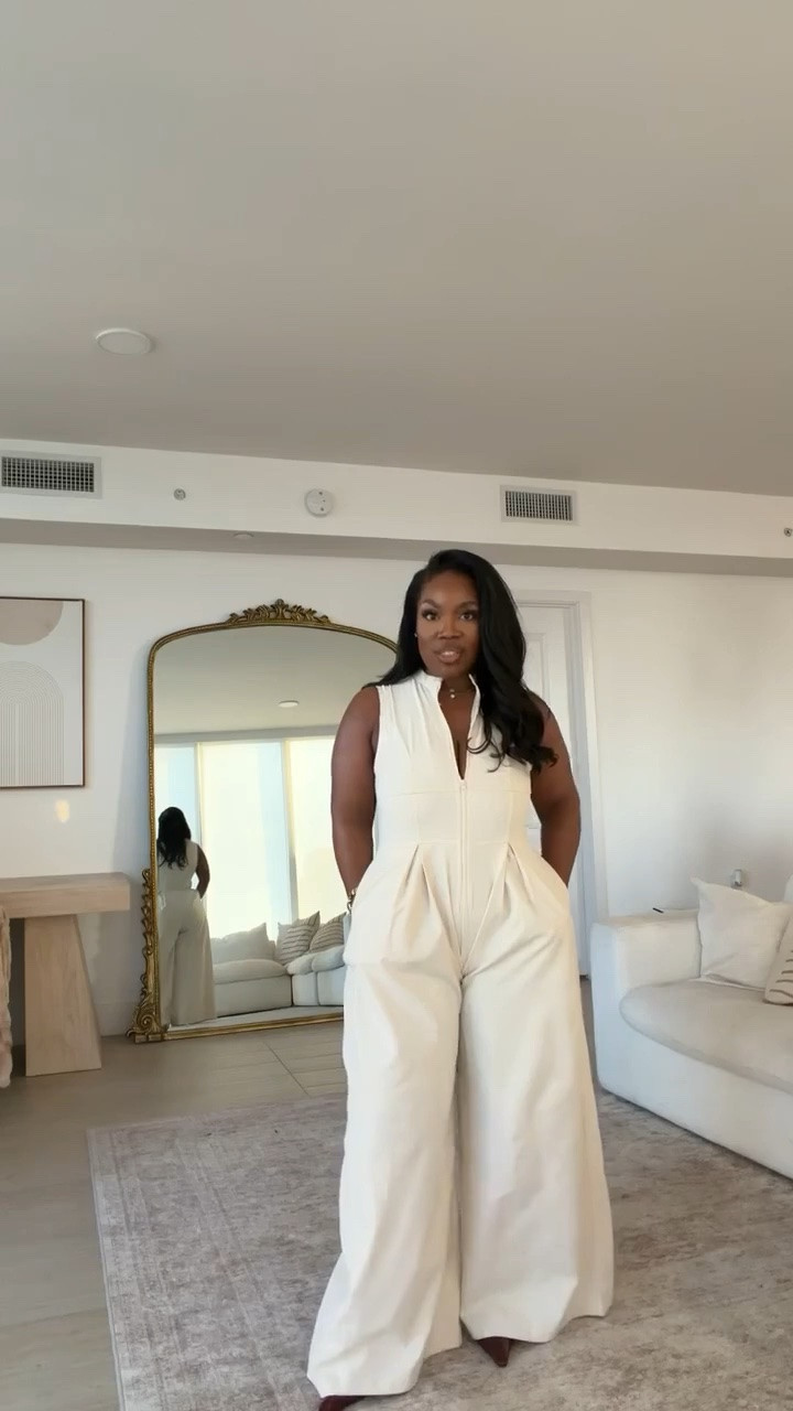 I am feeling so chic in this jumpsuit. Such a good structured look that’s quick and easy to wear but looks like you put in the effort 🙌🏾

Jumpsuit: Size Large 

Cream jumpsuit, chic outfit, curvy girl outfits, Amazon finds, business casual workwear, Amazon jumpsuit, Amazon fashion, sling back heels, work outfits, corporate outfit, Emmy Petit

#LTKMidsize #LTKWorkwear #LTKPetite