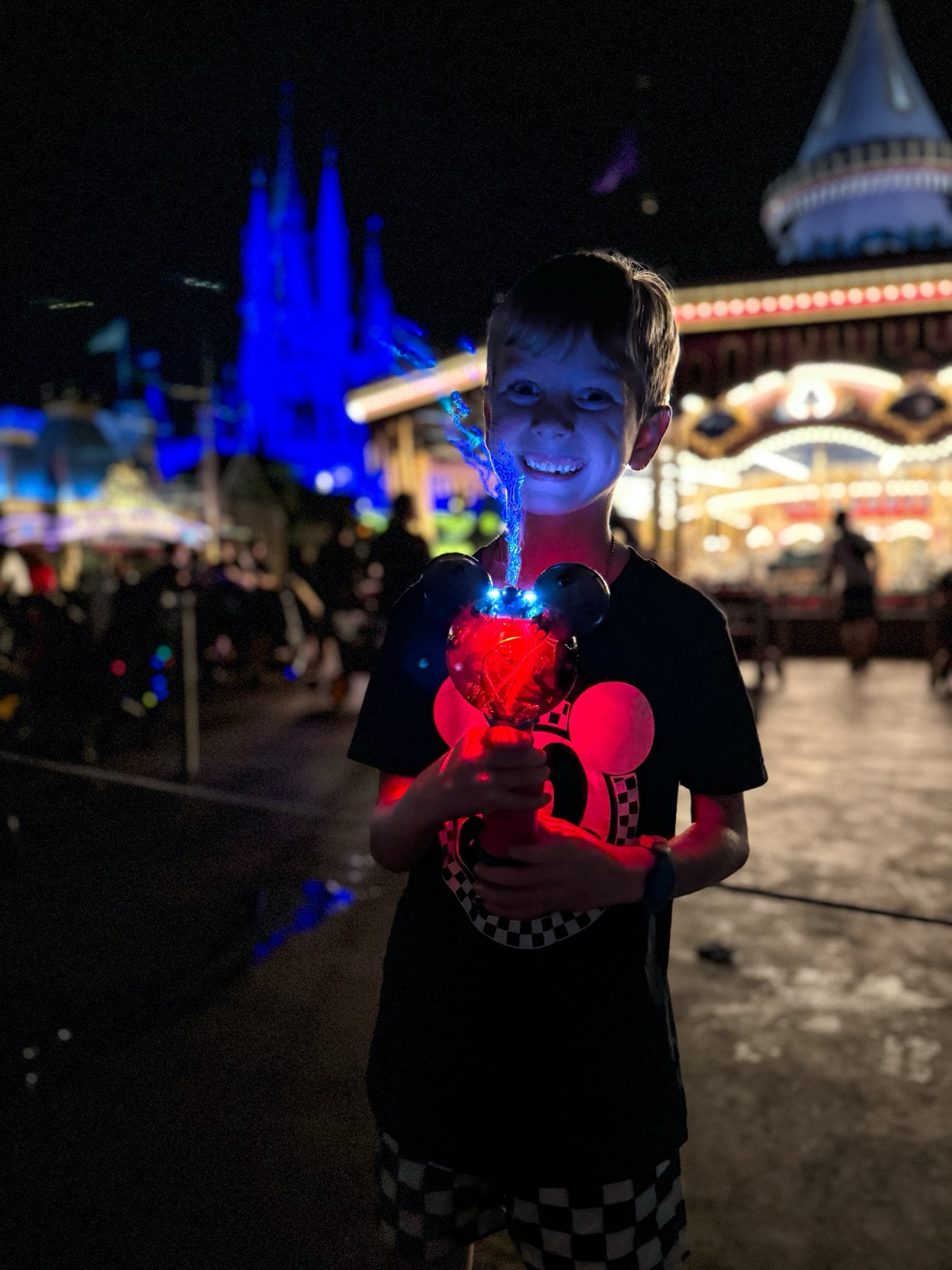 Disney outfit, Disney World outfit, Walt Disney World Outfit, family Disney outfits, vacation outfit, bubble wand 

#LTKtravel #LTKkids