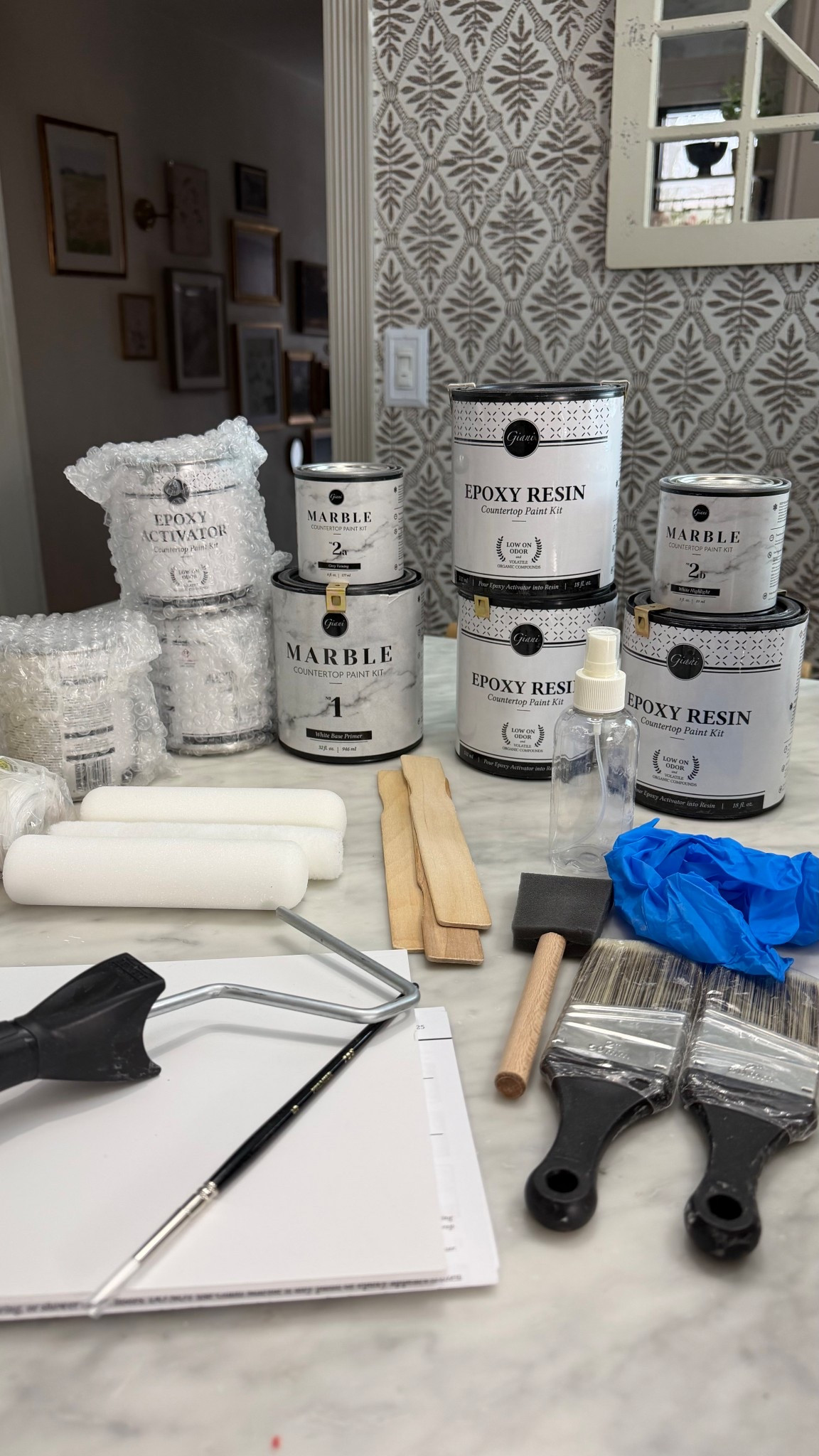 REVIVÍ EL PINTADO DE LOS COUNTERS! Y no puedo estar más feliz ✨

Ahora en Primavera es una gran idea hacer este DIY. Yo hace casi 5 años los había pintado y ya tocaba ese retoque. Amo como han quedado ! Puedes ver el vídeo paso a paso completo en mi canal para motivarte ✨
.
Y MUY IMPORTANTE solo los limpio con este spray! O con agua y jabón de fregar platos 

#LTKSeasonal #LTKSpringSale #LTKHome