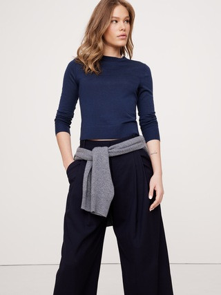 Lightweight Merino Crew-Neck Sweater | Banana Republic (US)