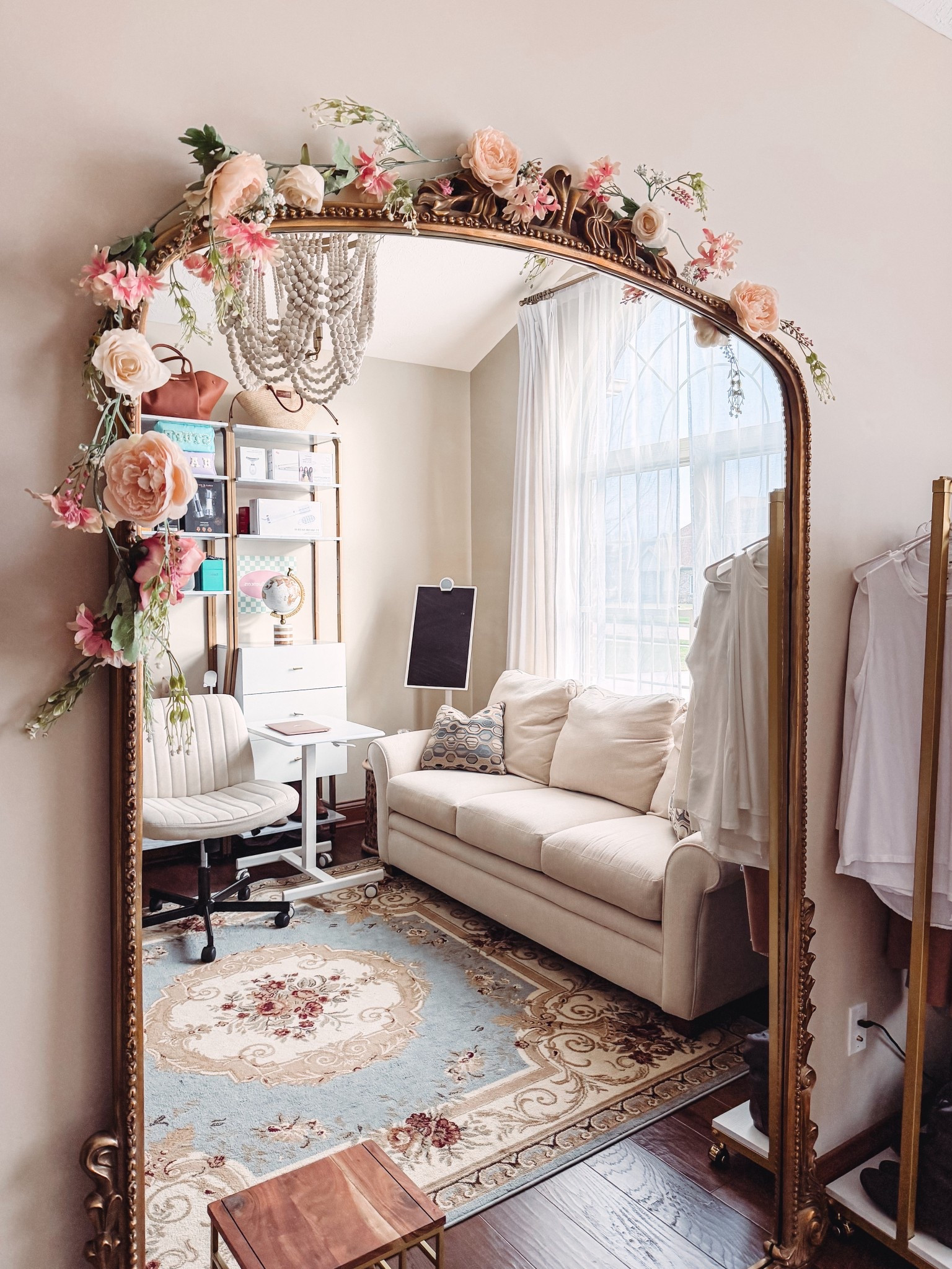 Adding a touch of florals to my mirror with this stunning garland! 🌺 #HomeDecor #LuxuryFinds

#LTKGiftGuide #LTKSaleAlert #LTKHome