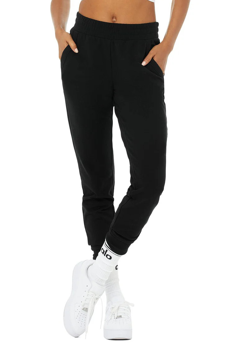 Unwind Sweatpant | Alo Yoga (US)