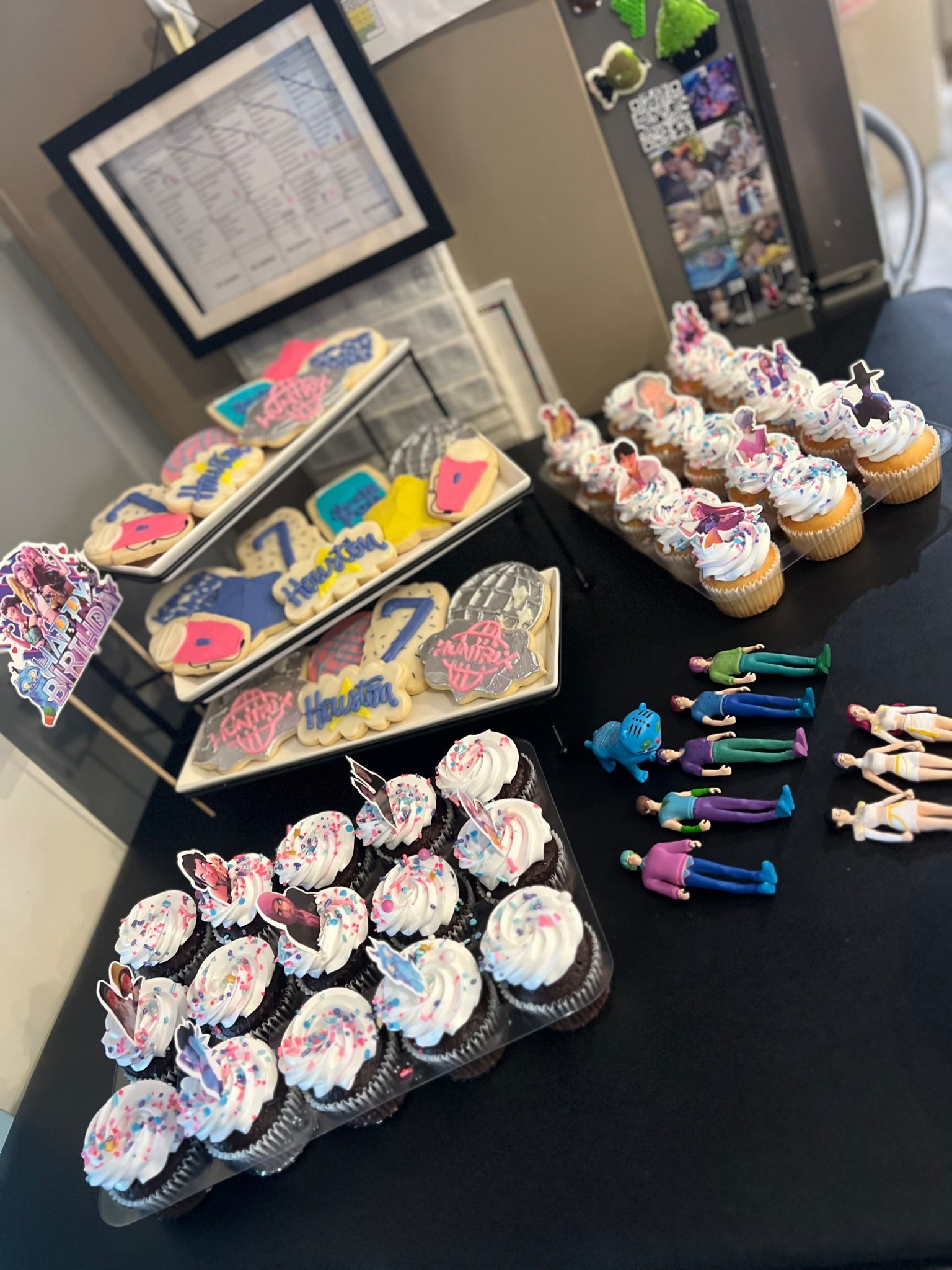 Budget K POP Demon Hunter kids bday finds — all on Amazon and all budget friendly!

As most things do with trendy items, some of mine have sold out, but I’ve linked some comparable items!

#LTKmomlife #LTKFindsUnder50 #LTKKids