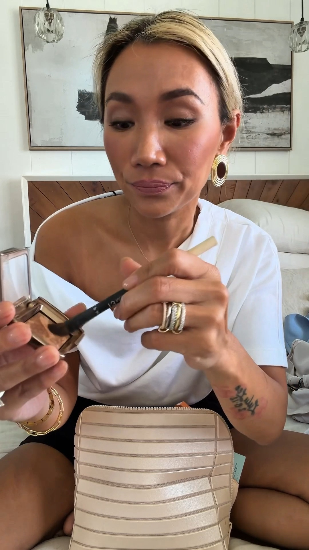 Fool proof. My non negotiable to look decent. Trust me. I’ve tried learning to apply eyeshadow FOR YEARS but I’ve given up. This is fool proof, easy. 

#LTKBeauty #LTKgrwm #LTKmorningroutine