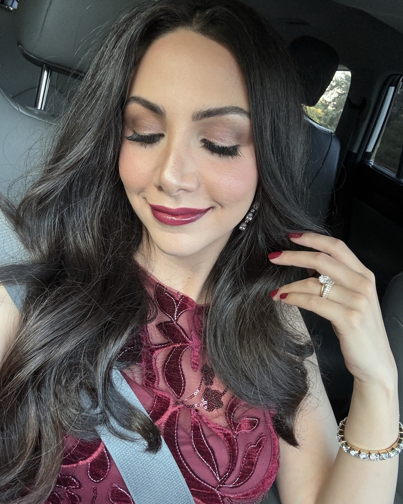 So proud of how my makeup turned out for last weekend’s first fall wedding! The photos have no filter, just some amazing makeup products and is shown in some different lighting! 

#LTKParties #LTKBeauty #LTKSeasonal