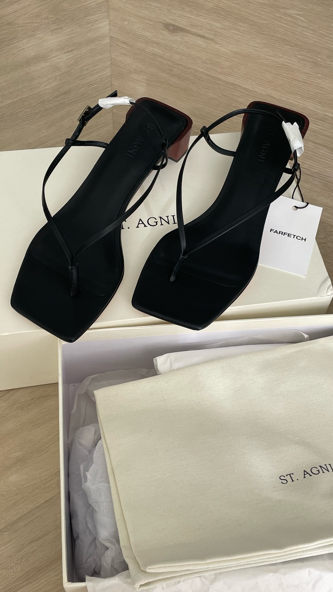 Kyu St.Agni heels 🖤

They're the perfect minimal sandals/heels for the summer. St. Agni is an Australian brand if I'm not mistaken and I love how
simple and minimal their items are. It's also super well priced. These sandals are 100% leather (and they also have leather soles!)

They’re currently out of stock so I have added other alternatives.

#LTKSeasonal #LTKshoecrush #LTKstyletip