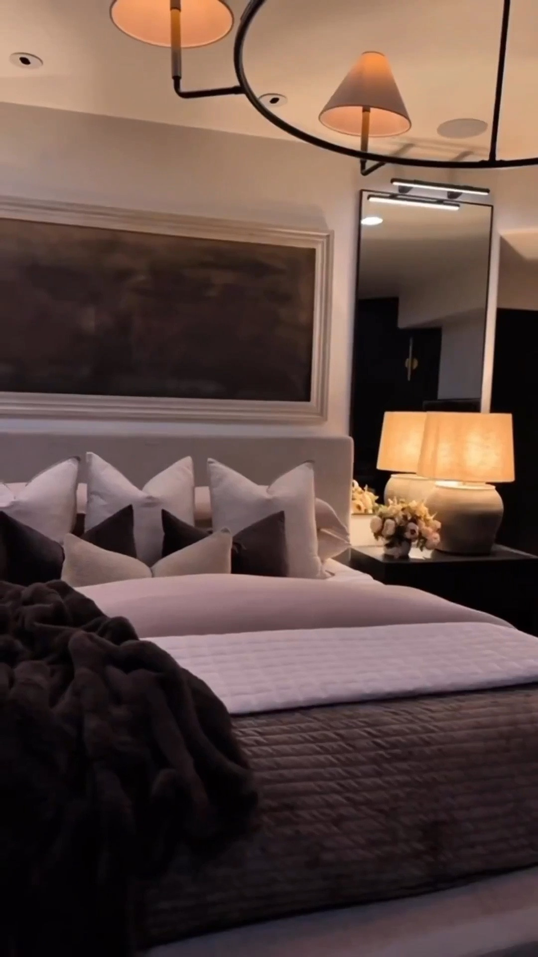 When the night draws near and the kids are asleep. That’s when I can finally turn my brain & worries off.. 🤎🌙 The perfect moment to enjoy the soft lighting, moody modern decor, and a cozy home I love.

#worriesoff #amazonfinds #interiordesign #founditonamazon #amazonhomefinds #moodymodernhome #moodinspo #moodyhomedecor #moodydecorinspo #aesthetichomedecor #aestheticinspo 


#LTKdayinmylife #LTKvlog #LTKHome