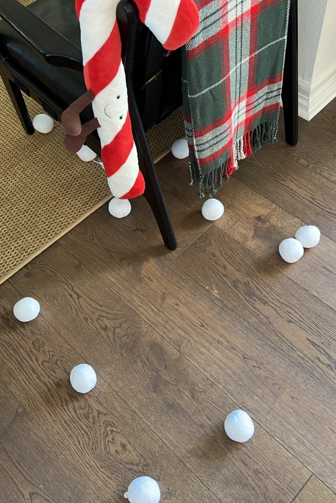 Tis the season, for SNOWBALL FIGHTS!!☃️❄️ 

#play #toys #playactivity #snowballs #snowballfight #fun #funfinds #christmas #christmasdecor #christmasfun #ltkgiftguide #gifts 

#LTKSeasonal #LTKHoliday #LTKGiftGuide