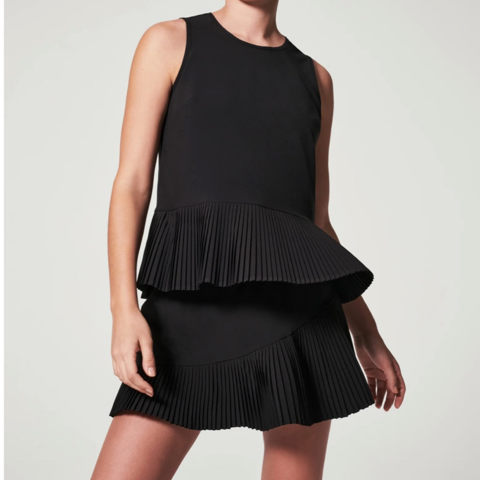 Black workout top
Airplane outfit 
Travel outfit
Workout outfit
Feminine workout outfit
Work too 
Work blouse 
Comfy work outfit
Law school outfit 
College outfit 
Attorney blouse

#LTKstyletip #LTKworkwear #LTKtravel