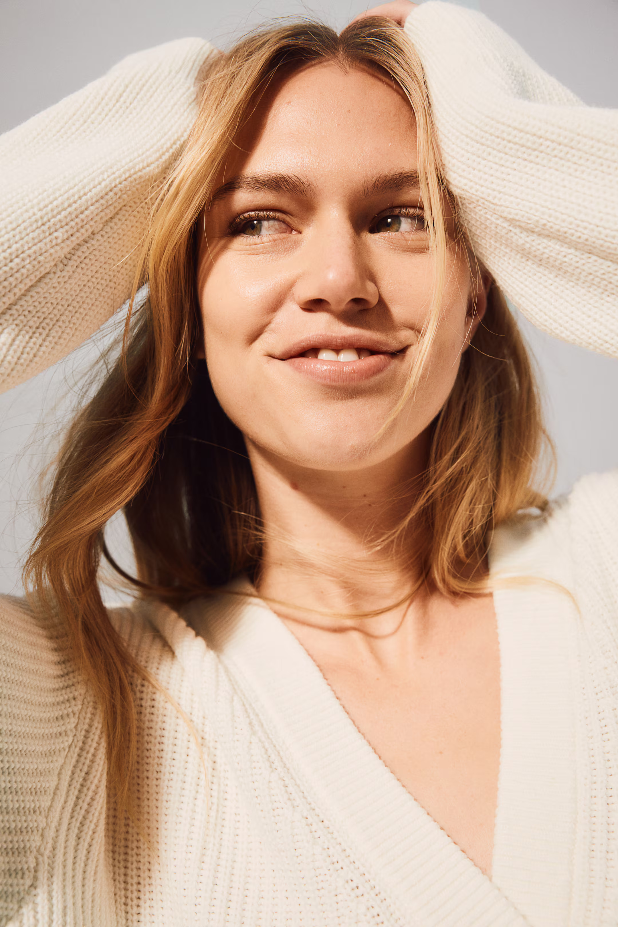 Pocket-detail cardigan - Cream - Ladies | H&M GB | H&M (UK, MY, IN, SG, PH, TW, HK)