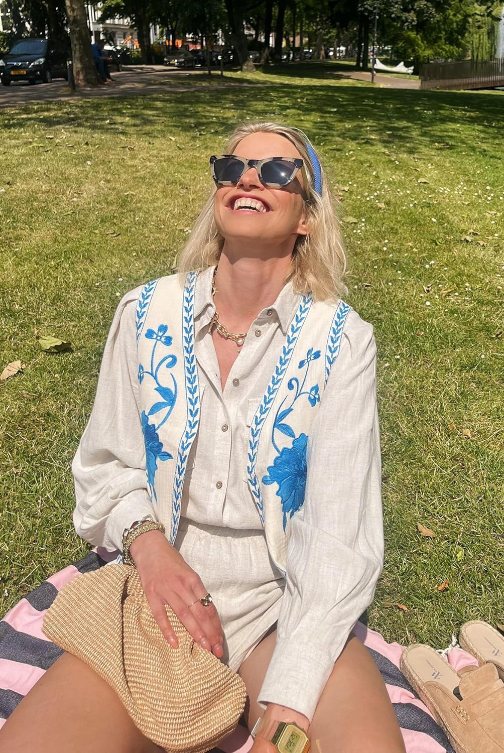 Women's Vintage Embroidered Floral Vest Y2k Sleeveless Linen Open Shirt Blouse Fashion Crochet Fl... | Amazon (US)