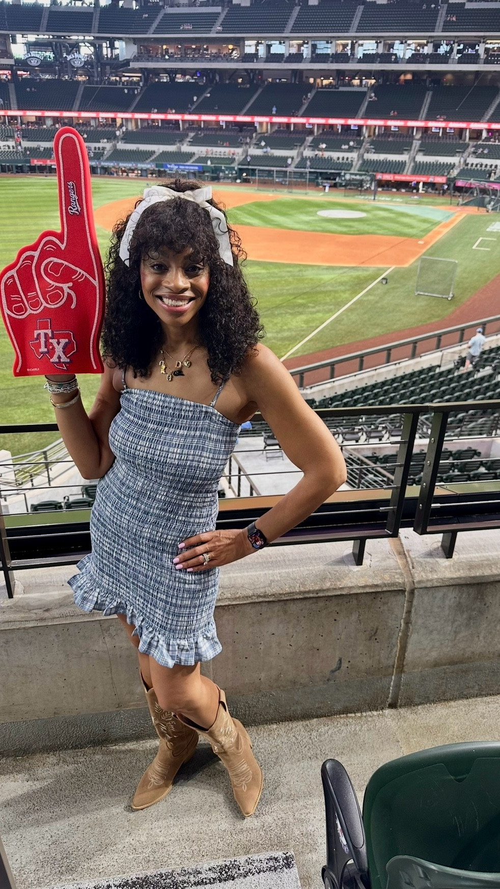Spring training has me officially in baseball mode ⚾
Counting down to Opening Day and sharing my favorite cute + comfy game day looks ❤️

⸻

#LTKStyle #LTKSeasonal #LTKSpring #GameDayStyle #BaseballSeason #OpeningDayCountdown #SpringTraining #BallparkStyle #SportyChic #CasualGameDay #StadiumStyle #WeekendStyle #MomStyle #TexasStyle #OutfitInspo

#LTKOver40 #LTKstorytime #LTKootd