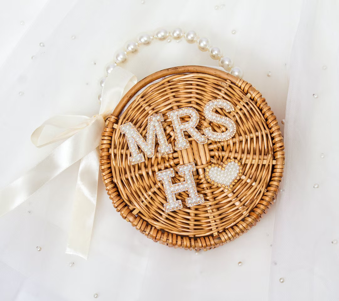 Custom Mrs. Pearls Beach Bag, Custom Straw Bag, Bride Beach Small Bag, Pearl Handle Bag, Honeymoo... | Etsy (US)