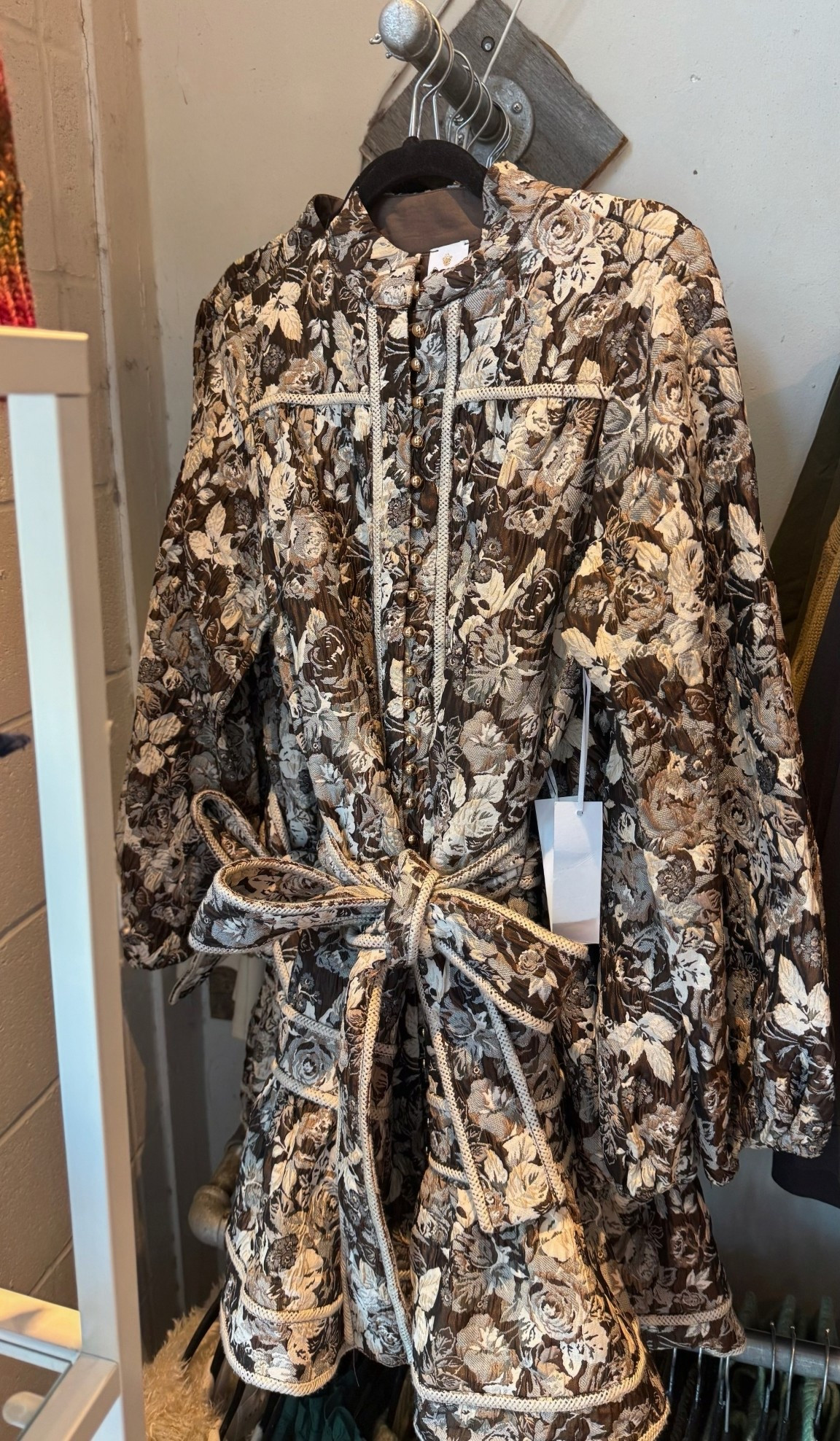 Obsessed with this brown floral mini dress for fall - would be a perfect Thanksgiving dress! 

#LTKHoliday #LTKParties #LTKSeasonal