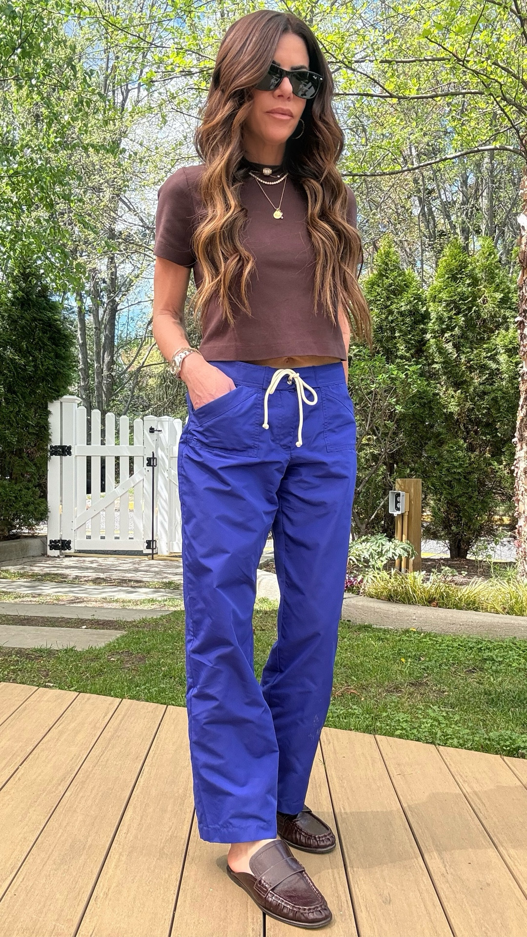 These pants are sooooo good. 
•I sized up in the pants. Wearing small
•xsmall
•shoes tts