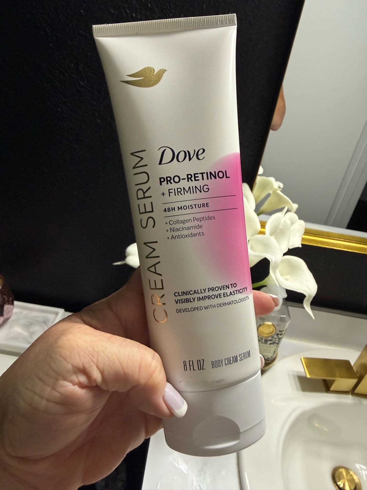✨ Body care has officially entered its skincare era. ✨

If you’ve been focusing on your face but forgetting the skin on your body, this is your reminder. I’ve been using the Dove Pro-Retinol + Firming Body Cream Serum, and I’m impressed!

💗 What it brings to the table:
• Pro-Retinol to help improve the look of skin texture over time.
• Niacinamide to support a brighter, healthier-looking skin barrier.
• Collagen peptides and antioxidants for added hydration and smoother-looking skin.
• Up to 48 hours of moisture without feeling greasy.

I especially love using it on my arms, neck, chest, and legs—areas that deserve just as much attention as our face. Consistency is key, and remember to wear sunscreen on any exposed areas during the day since retinol can make skin more sun-sensitive.

Because beautiful skin doesn’t stop at your jawline. ✨

#BodyCare #DoveBeauty #RetinolBodyLotion #SkincareOver40