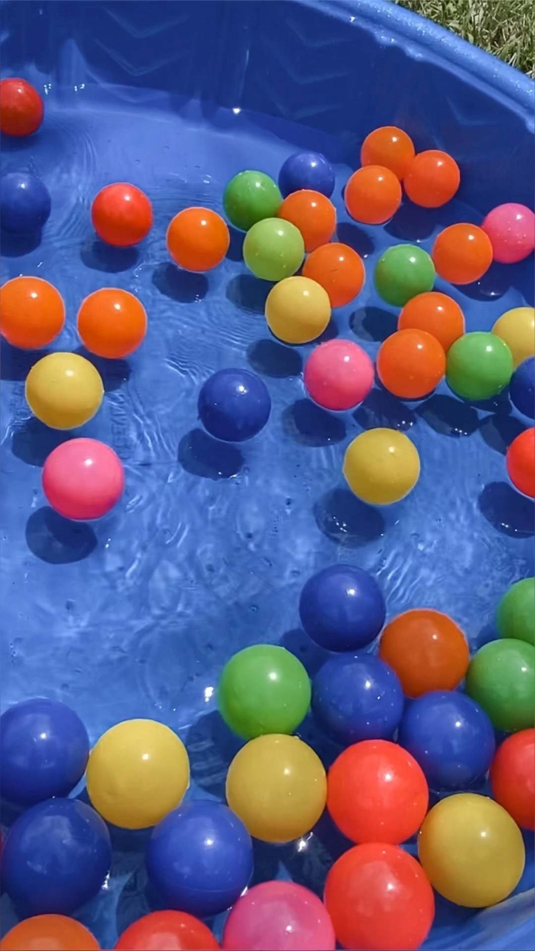 KIDDIE POOL BALL COLOR SORT! 

Dive into a world of colors and outdoor fun with this awesome Kiddie Pool Ball Color Sort activity! My little Mo (20 months) had a blast exerting her endless energy, refining her color recognition skills, and putting all of those gross motor skills to use! 

The kiddie pool became such a fun, vibrant canvas filled with colorful ball pit balls, waiting to be sorted into matching bins. It's the perfect outdoor adventure that's both an energy buster for rambunctious toddlers and a fantastic preschool activity all in one.  	

Materials: kiddie pool, ball pit balls, colored bins

#LTKkids #LTKSeasonal #LTKFind