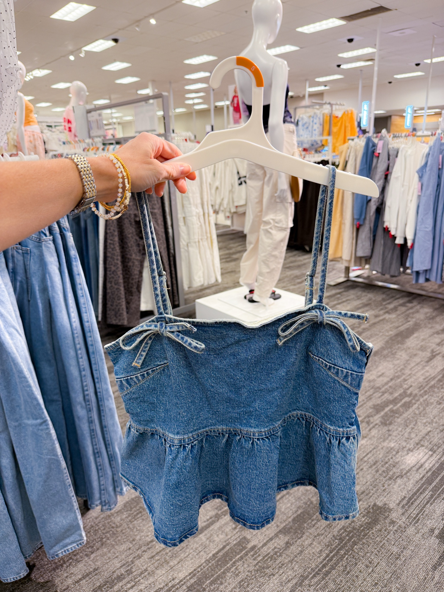 Denim peplum tank top

#LTKStyleTip