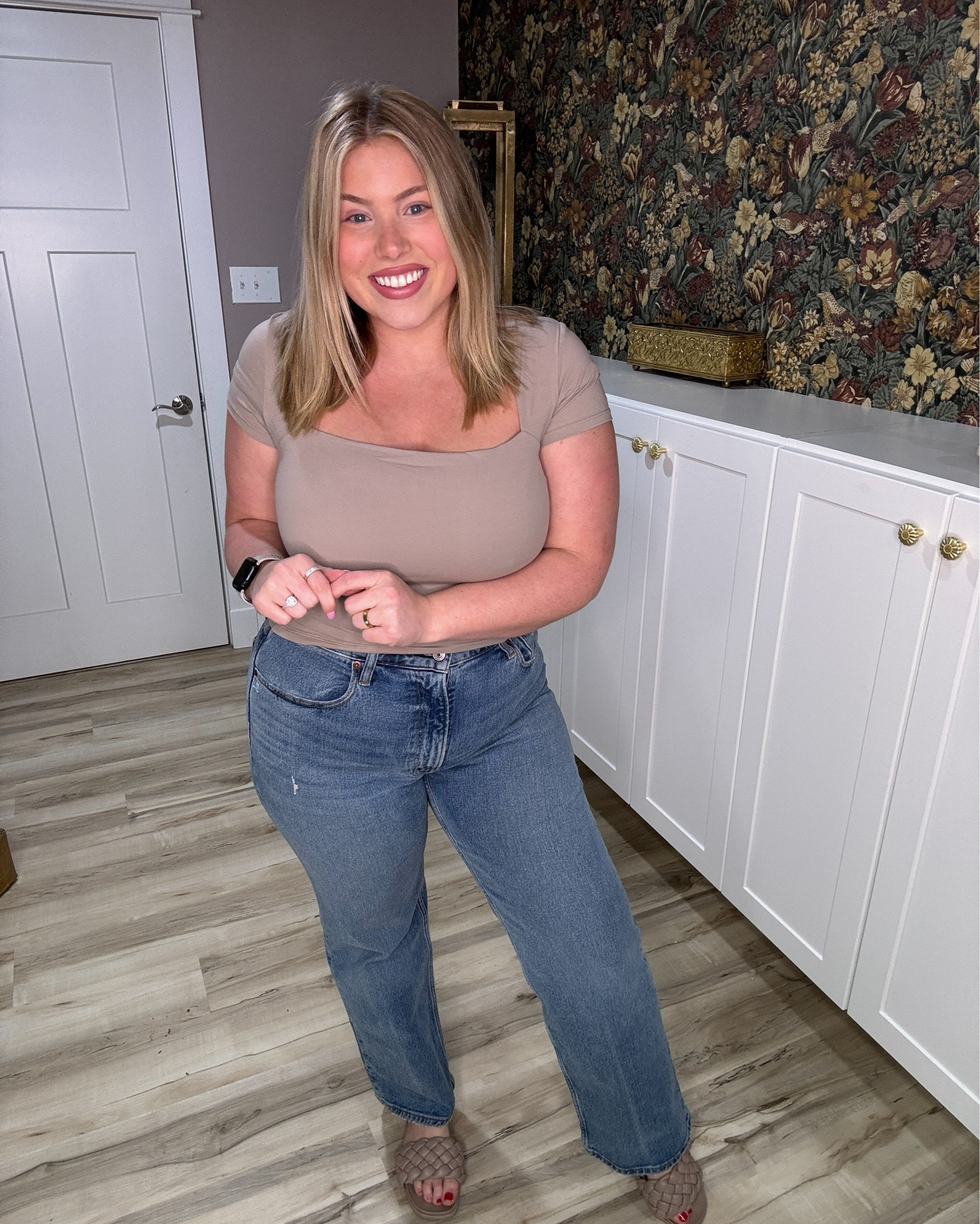 Buttery soft double lined body suits from Amazon! I’m wearing a large but they run small I could have done an XL! Jeans are Abercrombie! 

Abercrombie jeans Amazon tops

#LTKmidsize #LTKfindsunder100 #LTKstyletip