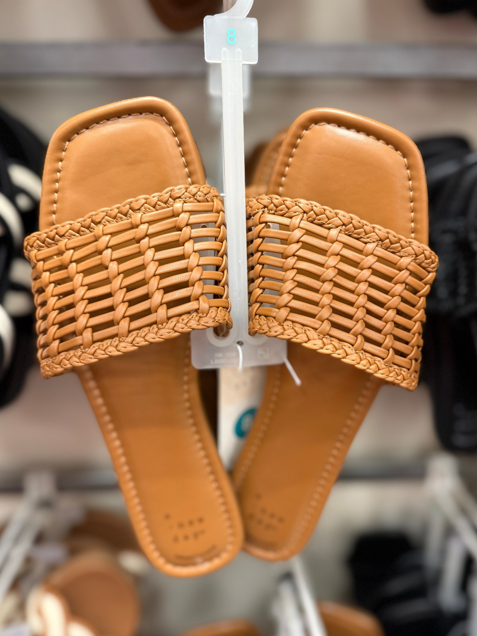 Spring/summer sandals 

#LTKmomlife #LTKBeauty #LTKSeasonal