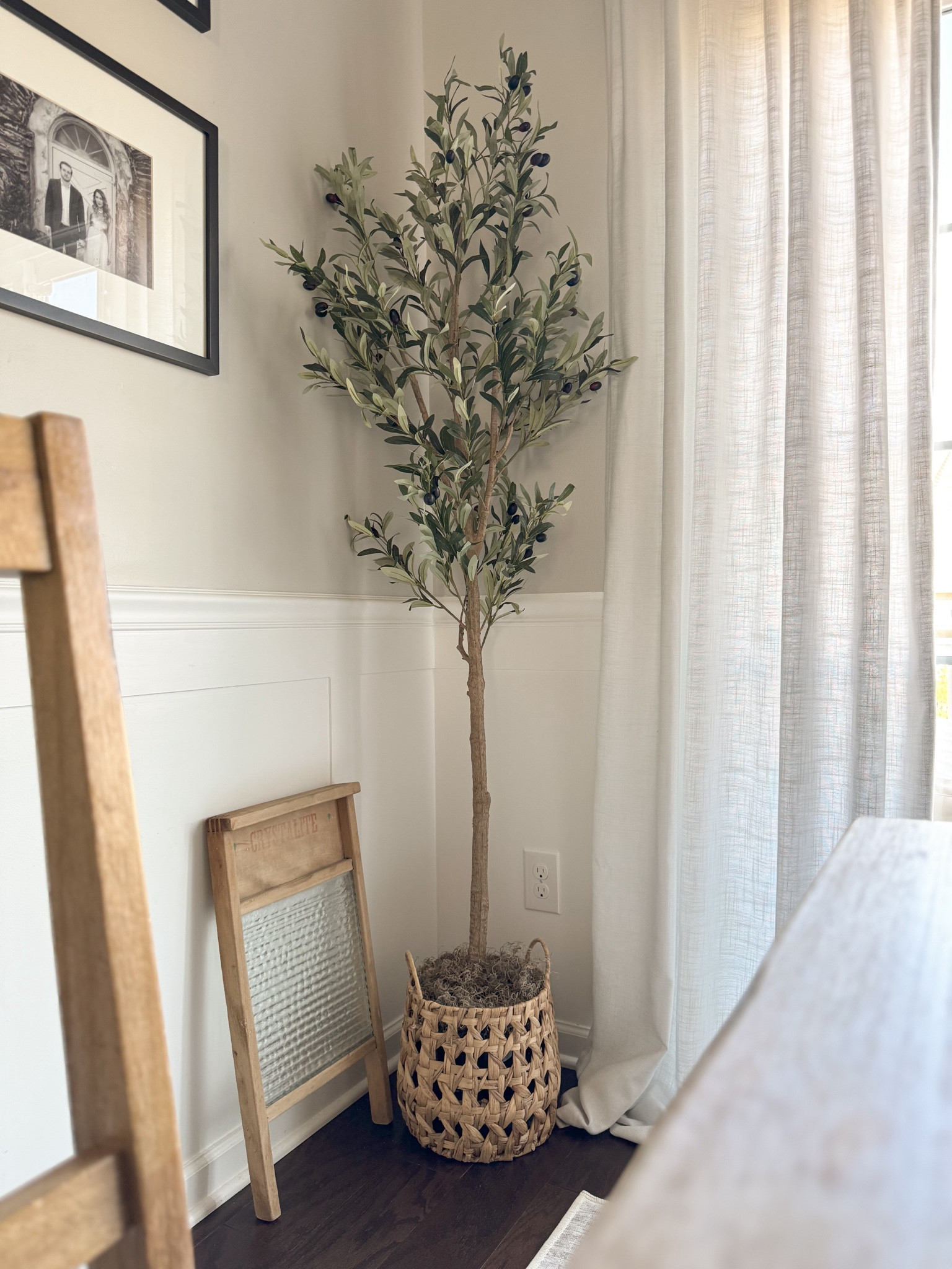 neutral dining room 🤍

#LTKhome