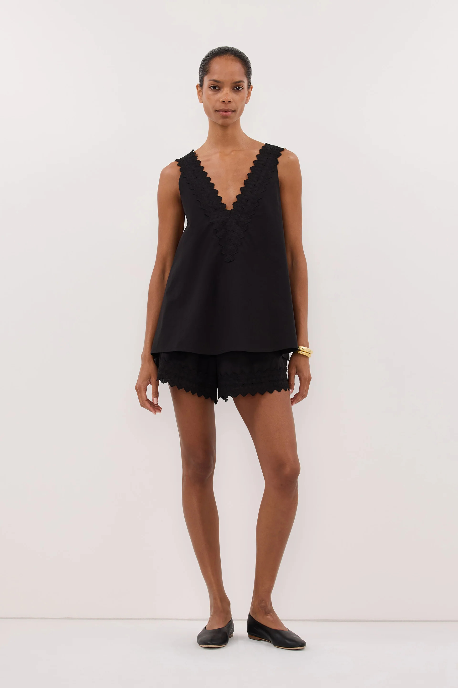 ANNABEL BLACK SHORTS | DISSH
