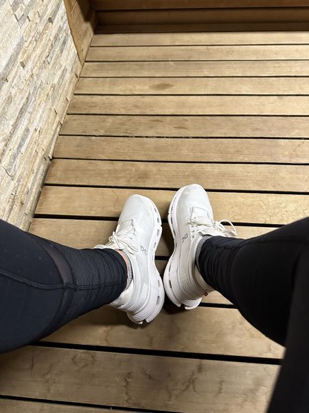 ☁️  👟 🏋️ 

#LTKworkwear #LTKSeasonal #LTKfitness