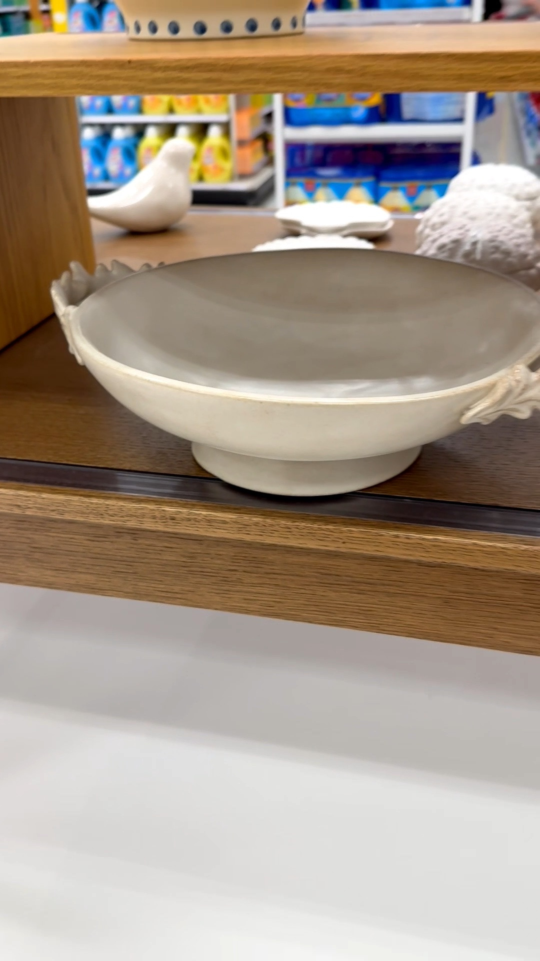 Nothing says ‘hello Fall!’ like a new decorative bowl on your coffee table, entryway, sideboard, and kitchen island. I’m loving creamy color and leaf handles. 🍂

#ceramicbowl #coffeetabledecor #kitchenislanddecor #entryway #decorativebowl #falldecor #target #whitedecorativebowl #creamdecorativebowl

#LTKHome #LTKSeasonal