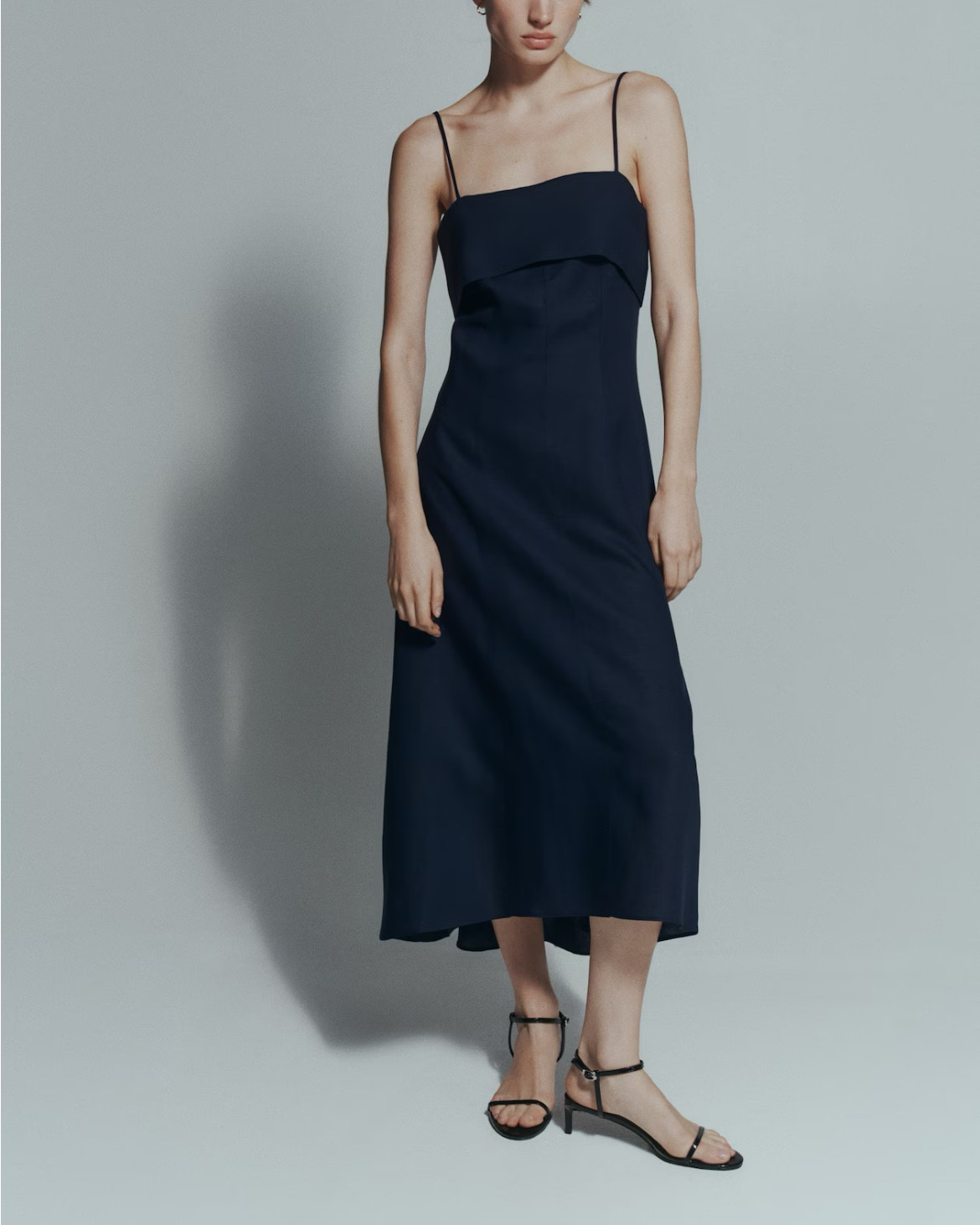 Navy blue linen midi dress 

#LTKSeasonal
